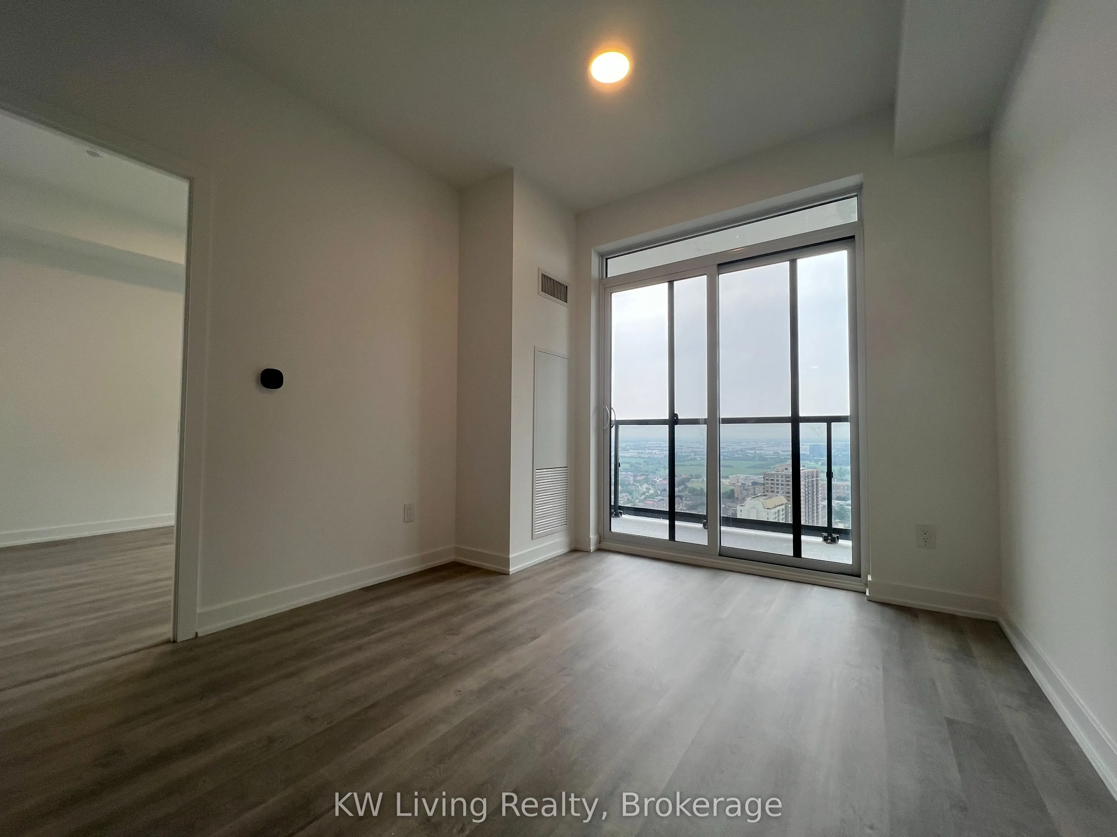 5105 Hurontario Street, #2909