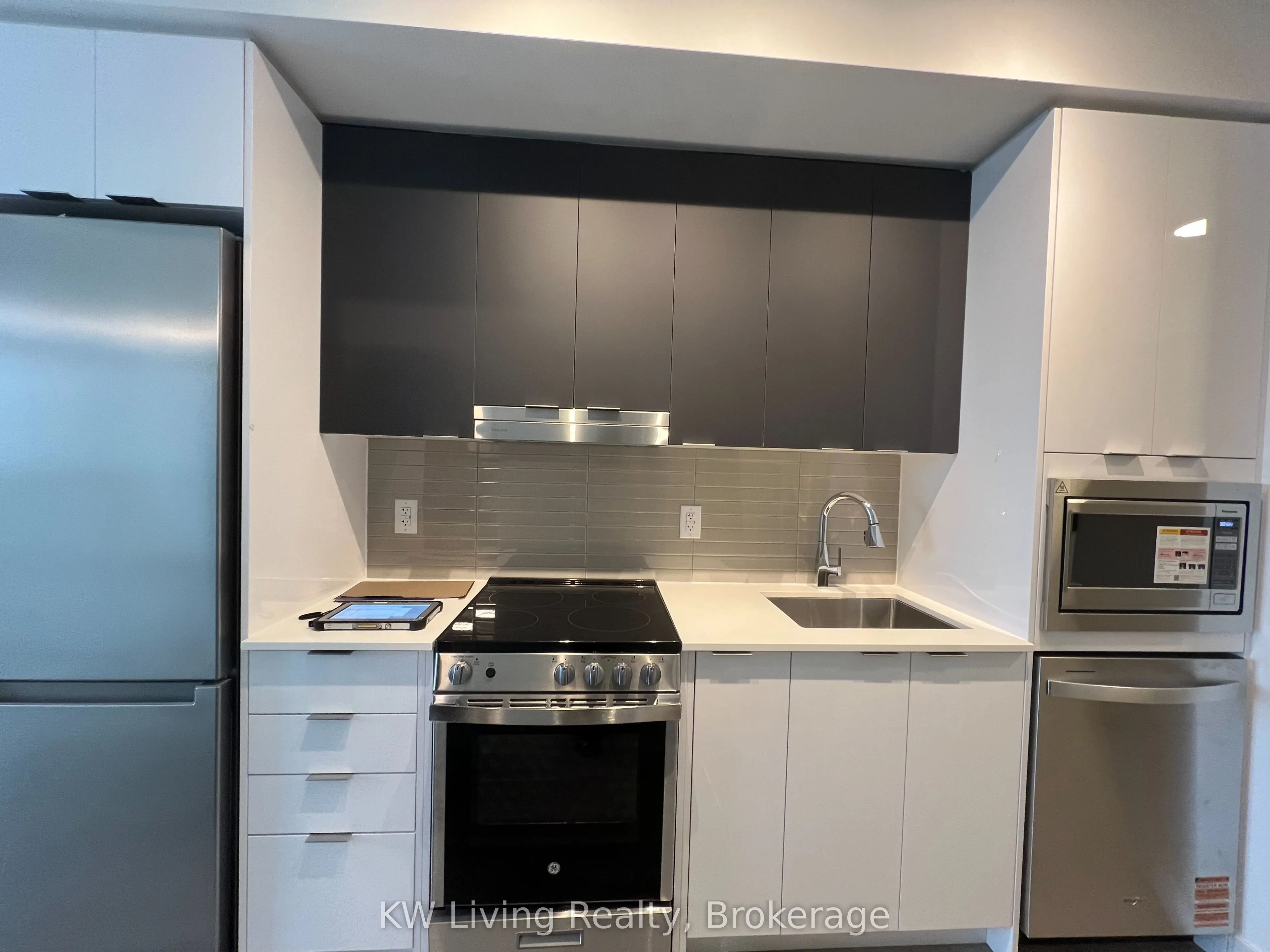 5105 Hurontario Street, #2909
