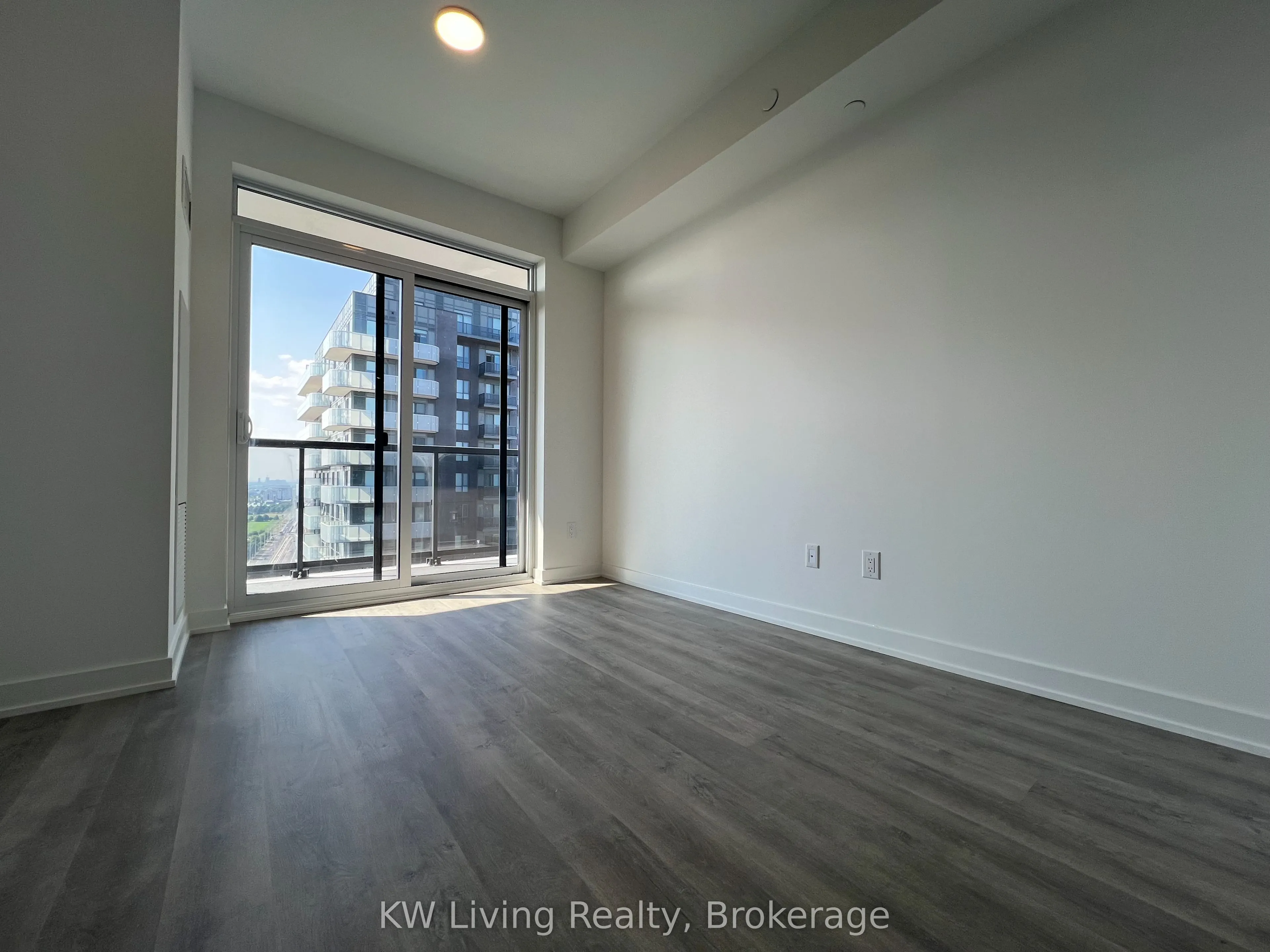 5105 Hurontario Street, #2909