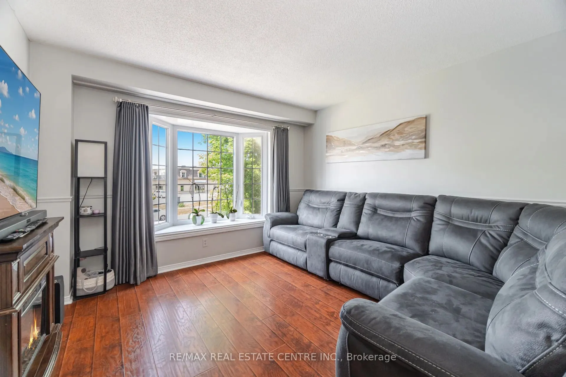 28 Lakeview Court