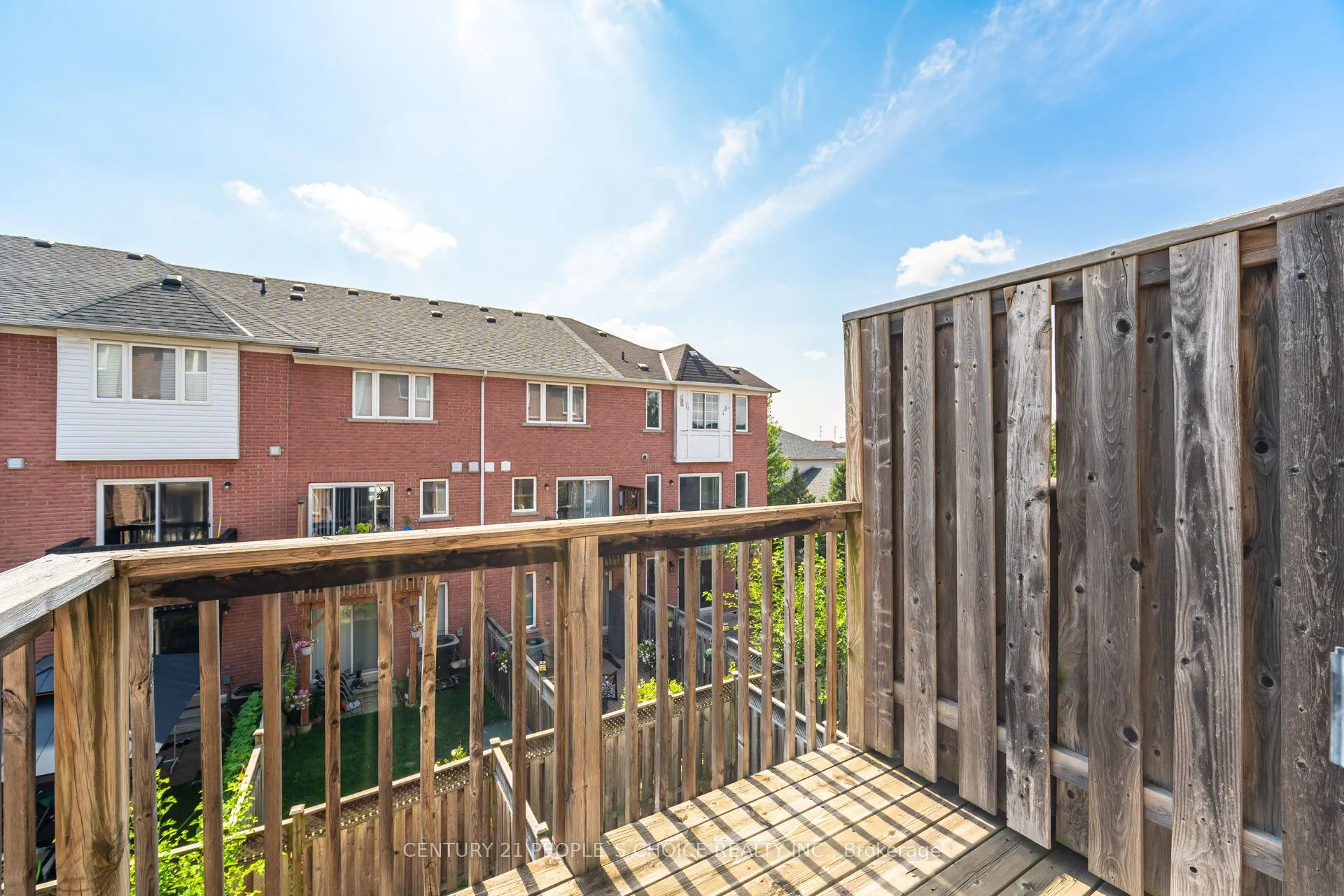 7090 Fairmeadow Crescent