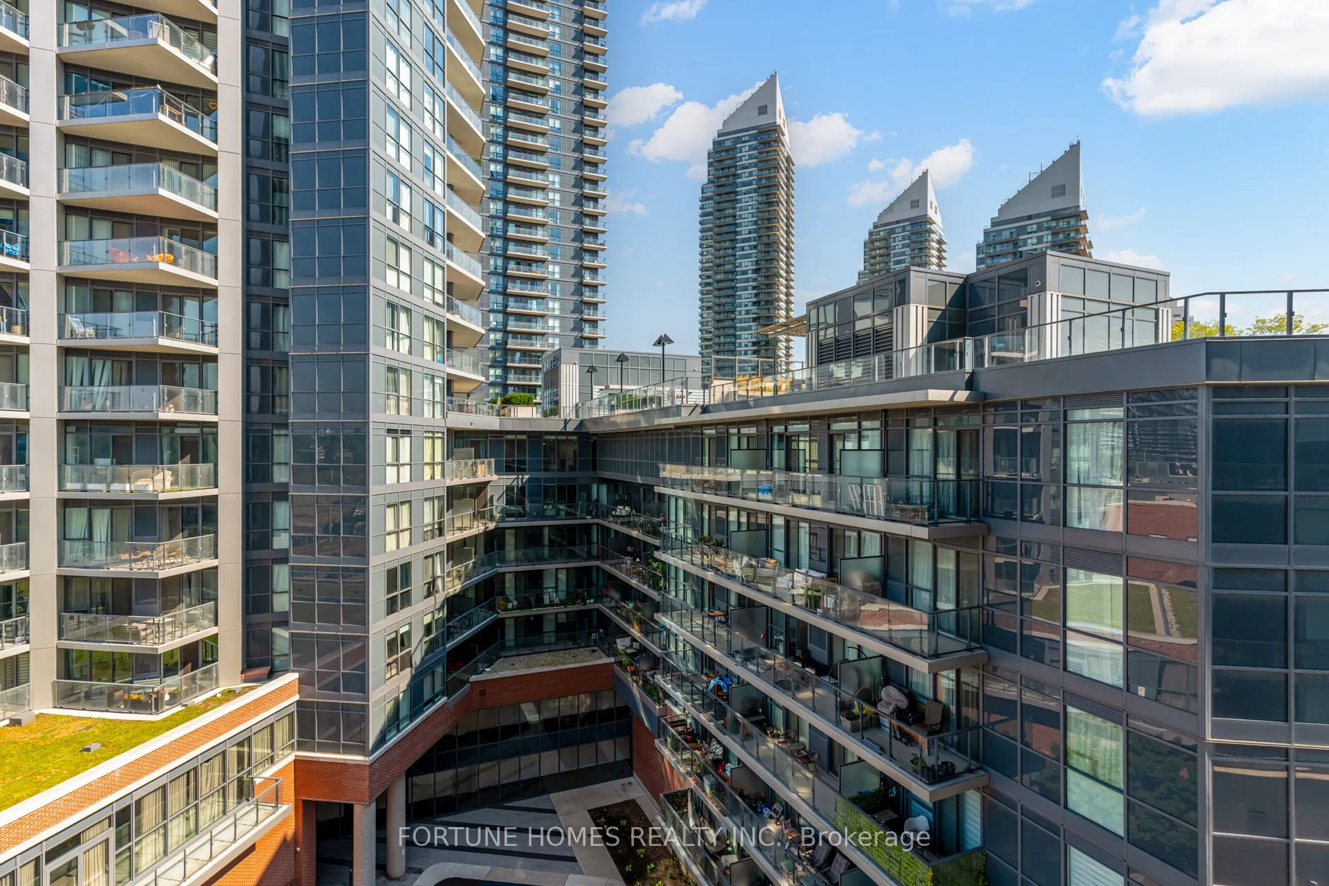 36 Park Lawn Road, #510