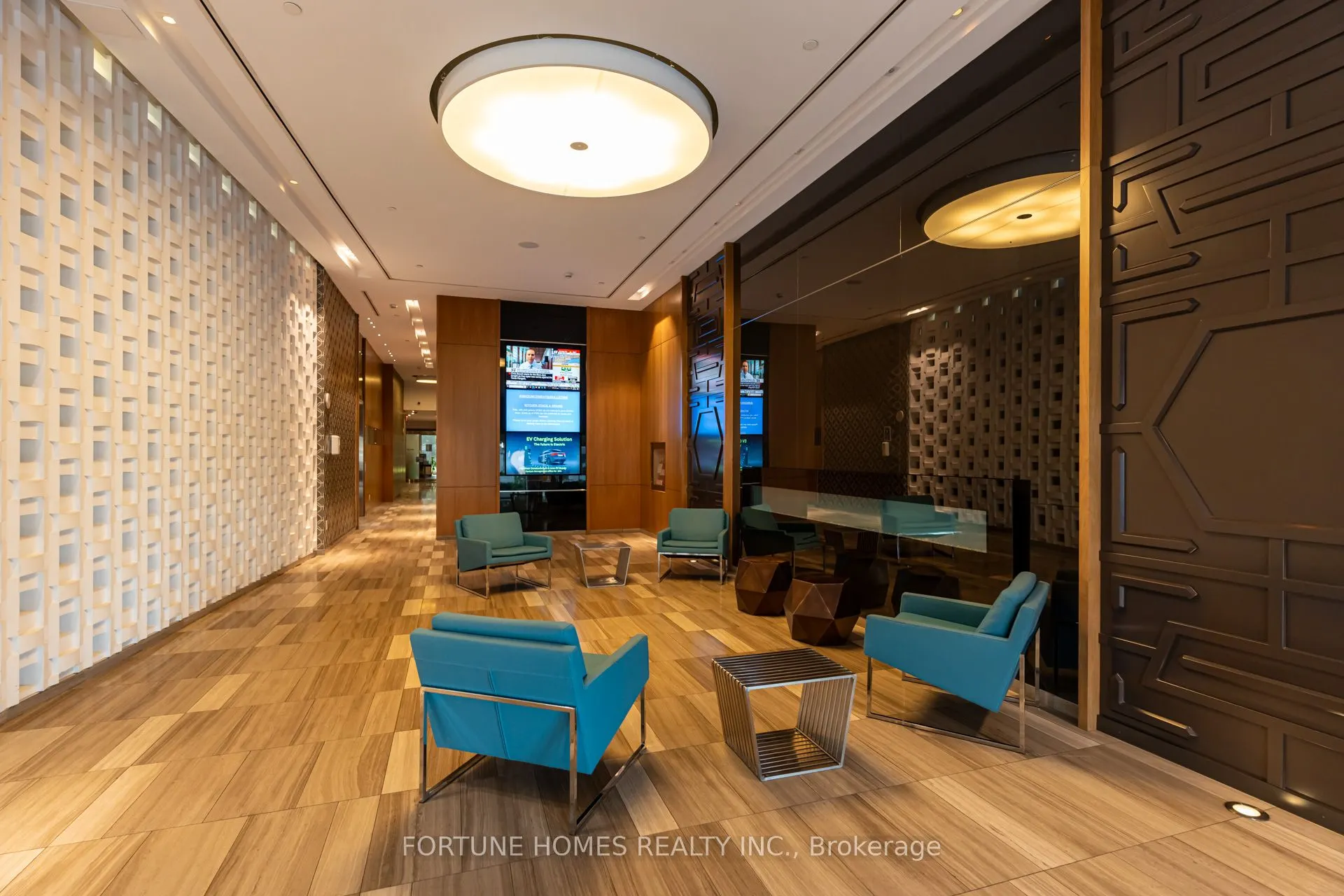 36 Park Lawn Road, #510