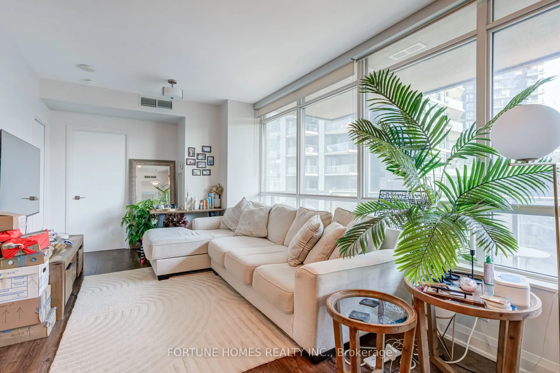 36 Park Lawn Road, #510