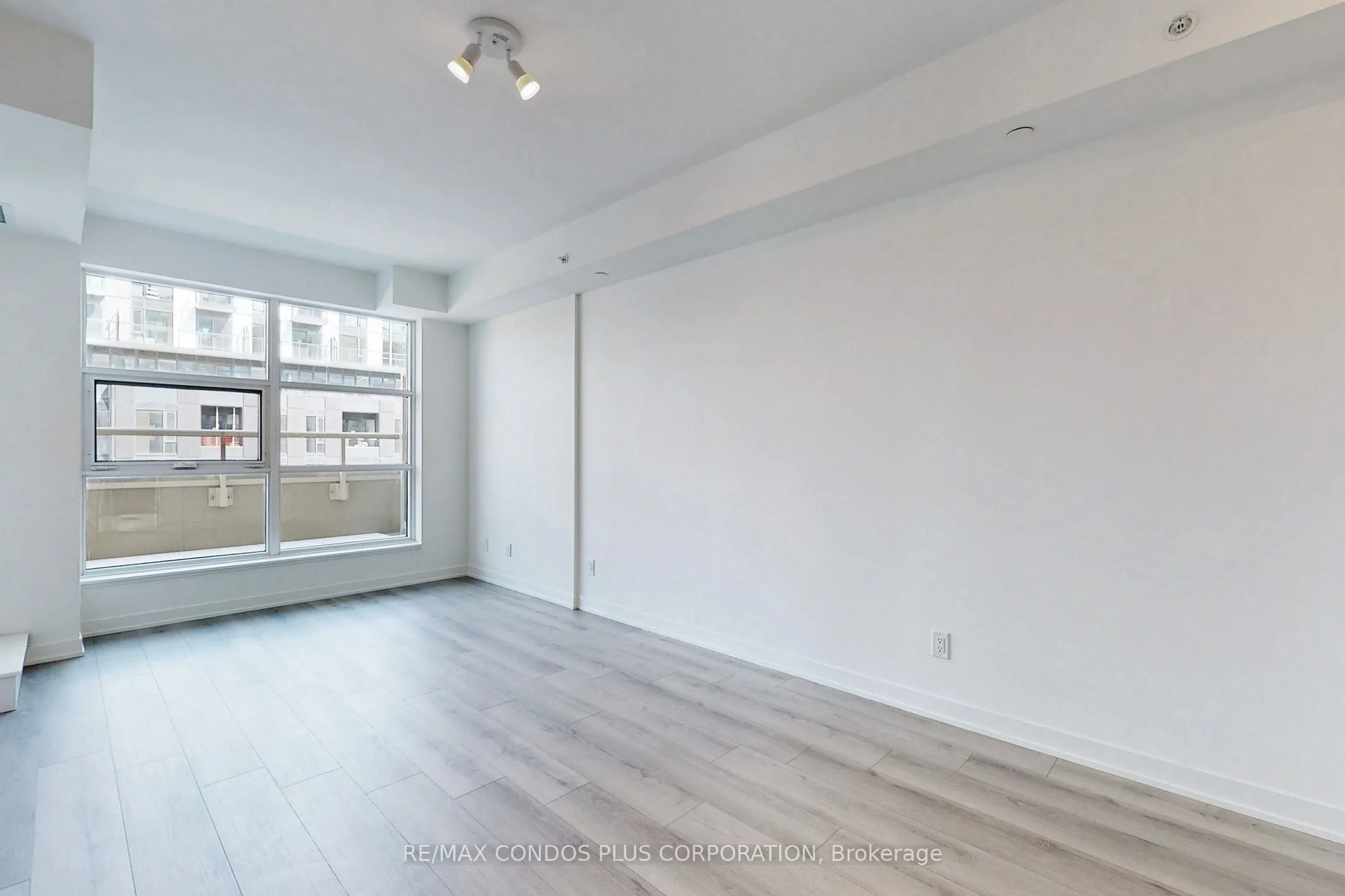 1787 St Clair Avenue W, #710