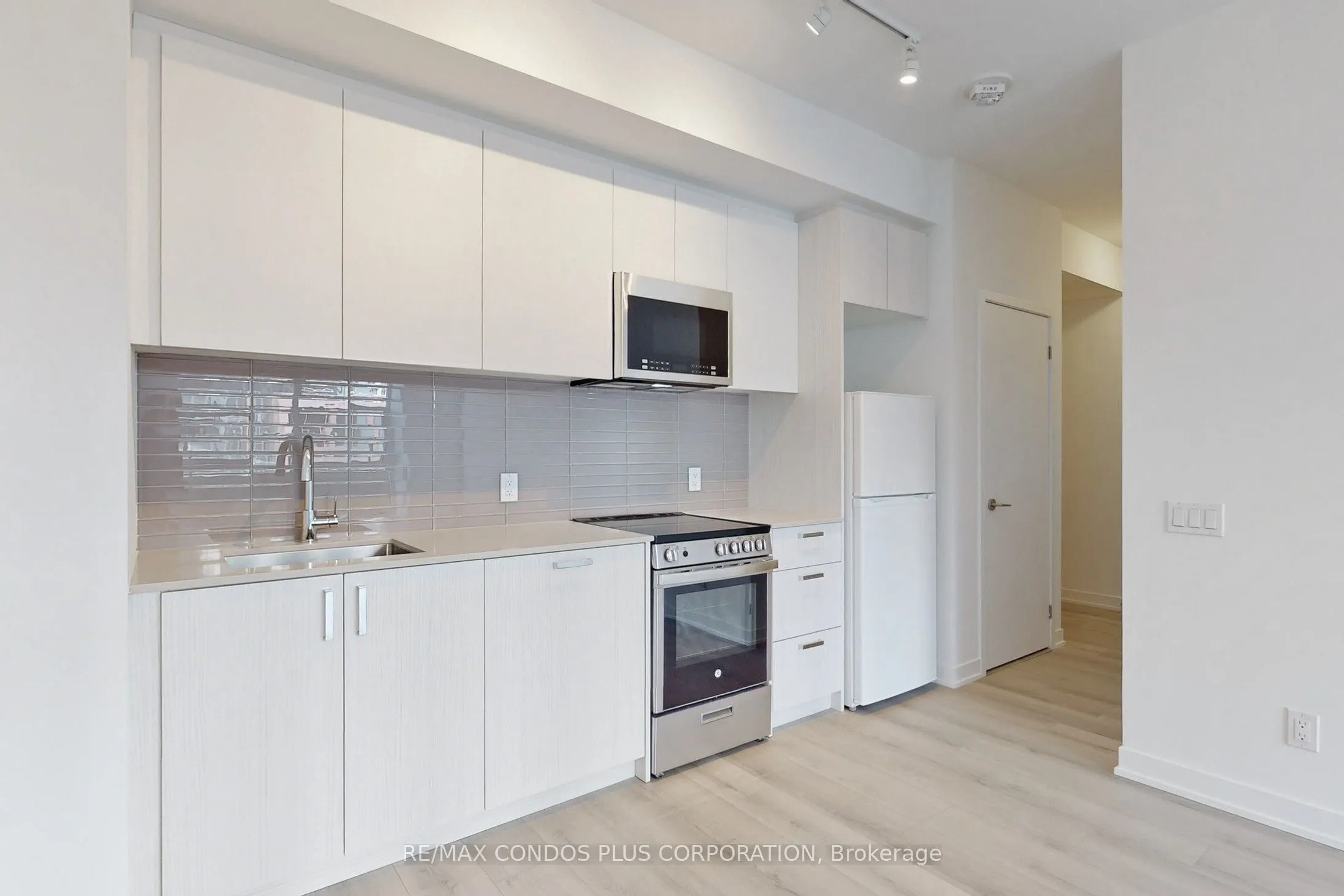 1787 St Clair Avenue W, #710