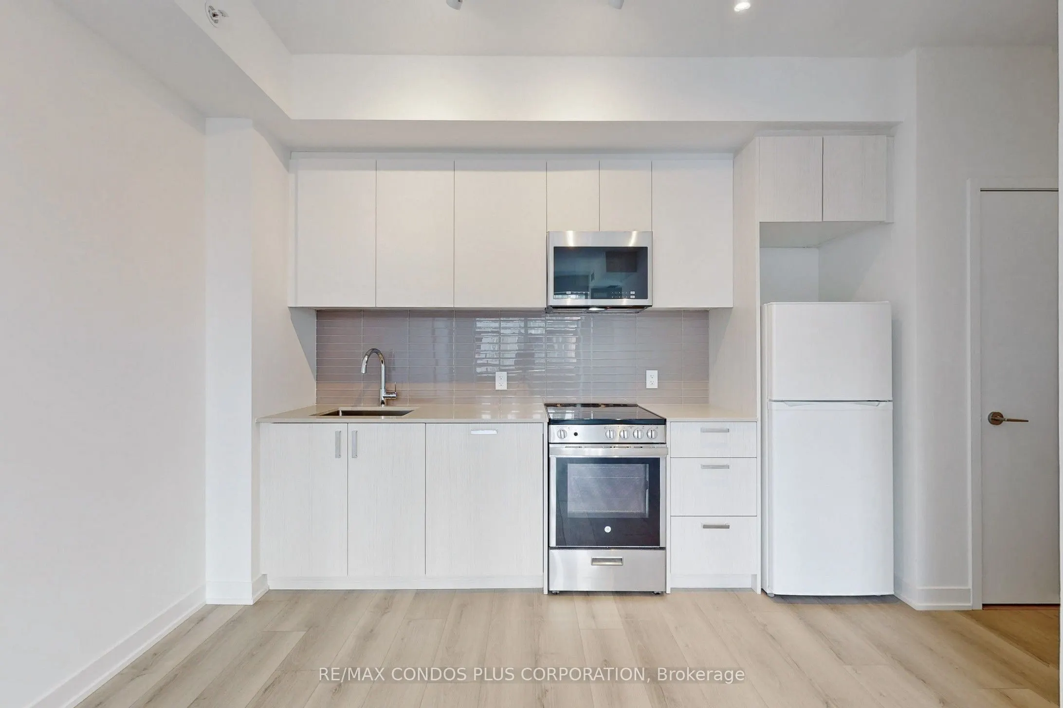 1787 St Clair Avenue W, #710
