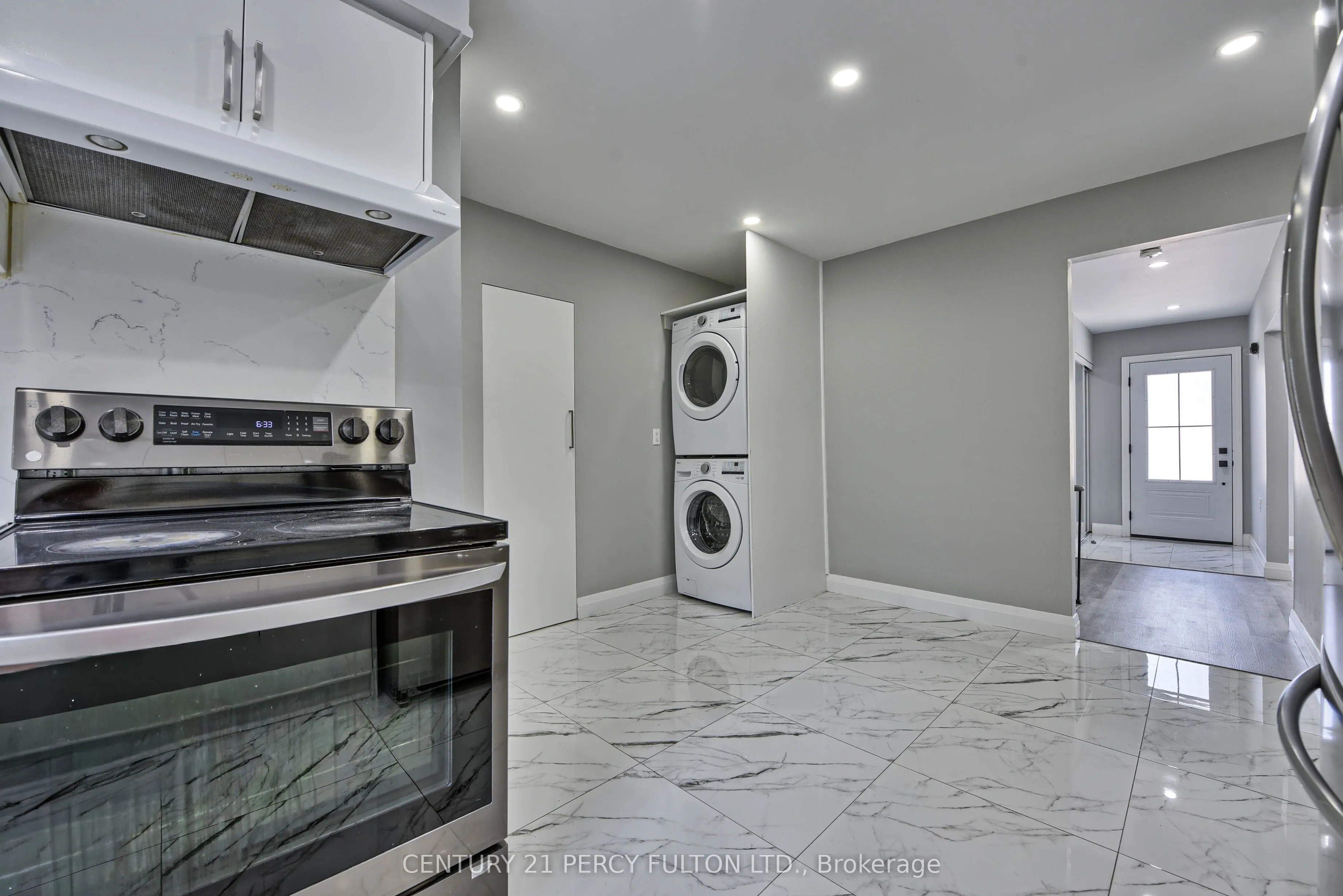 32 Drum Oak Crescent