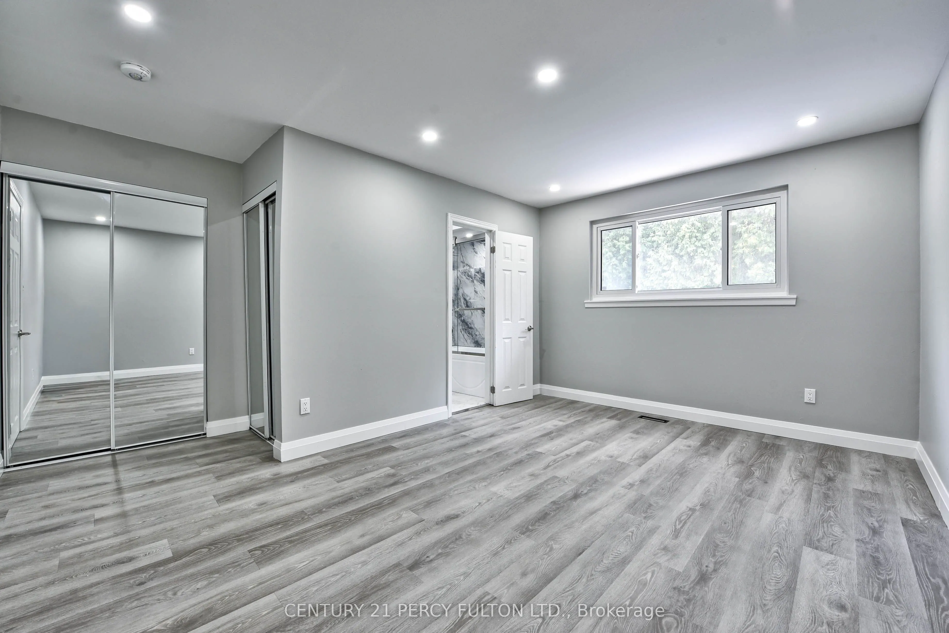 32 Drum Oak Crescent