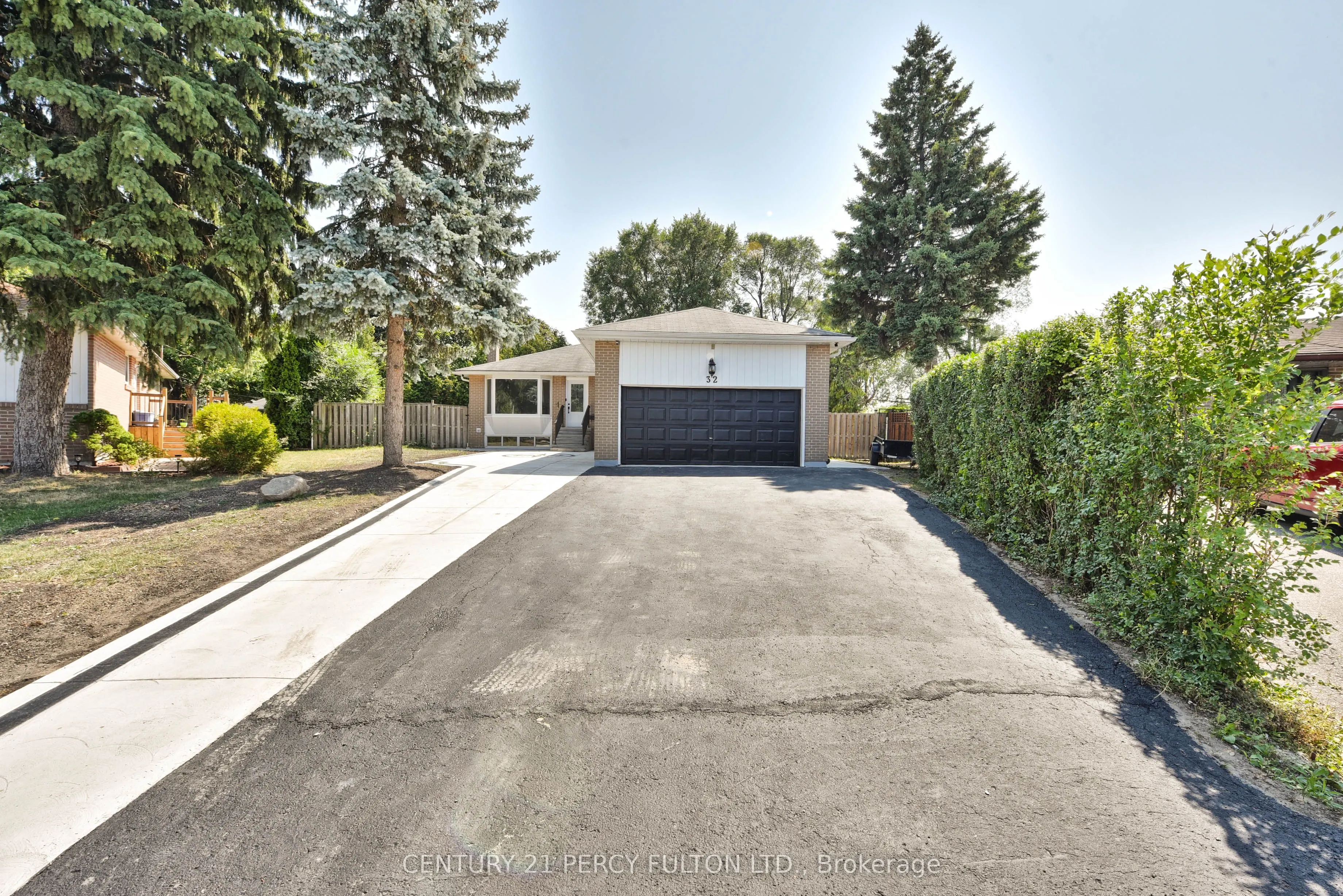 32 Drum Oak Crescent