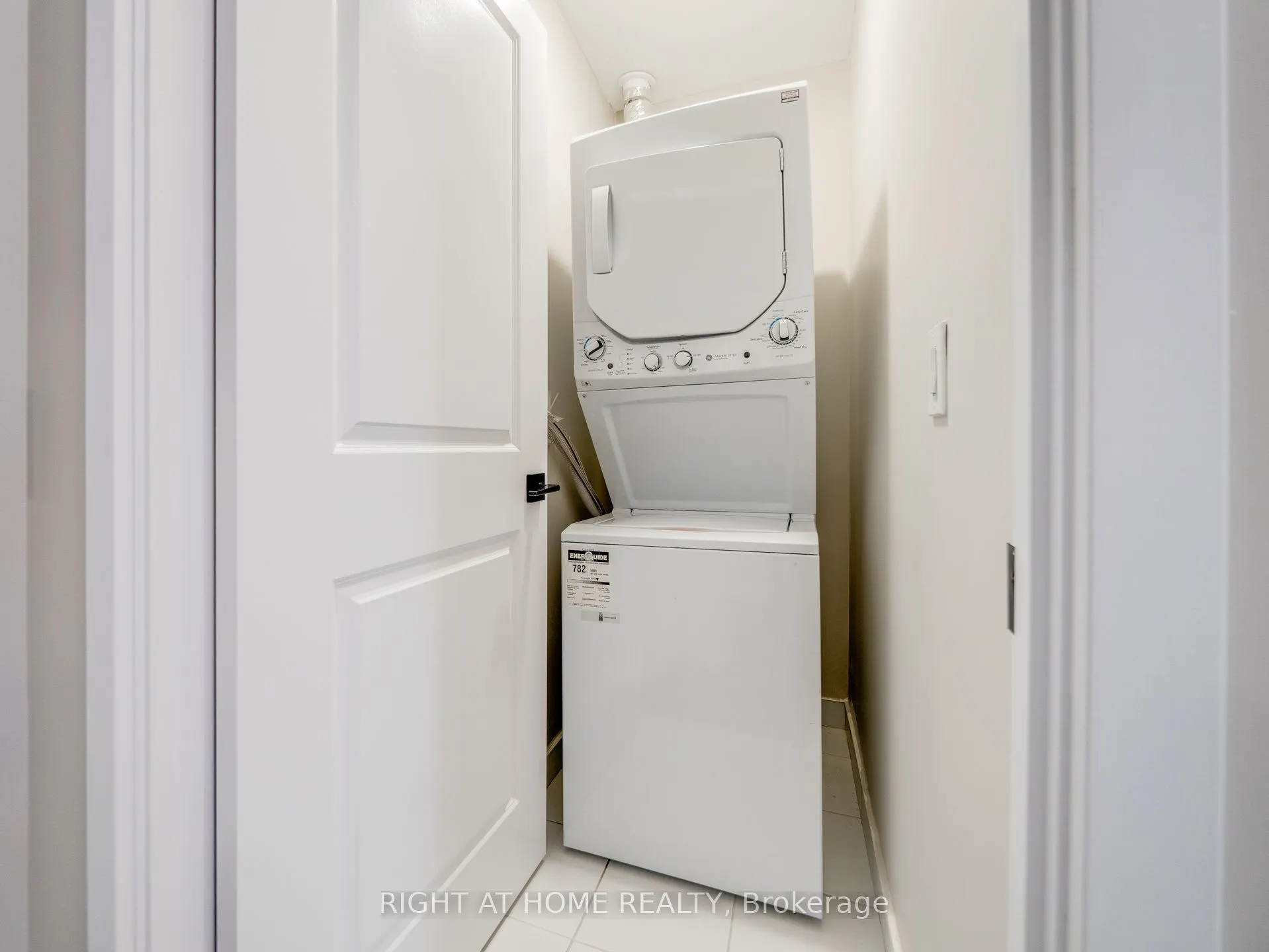 2489 Taunton Road, #223