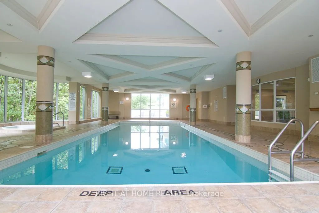 2545 Erin Centre Boulevard, #501
