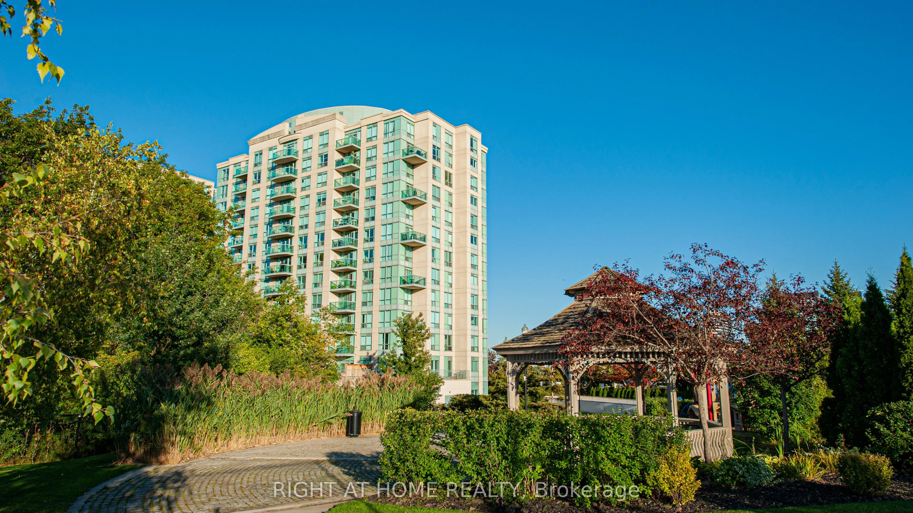 2545 Erin Centre Boulevard, #501