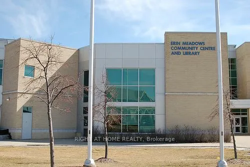 2545 Erin Centre Boulevard, #501