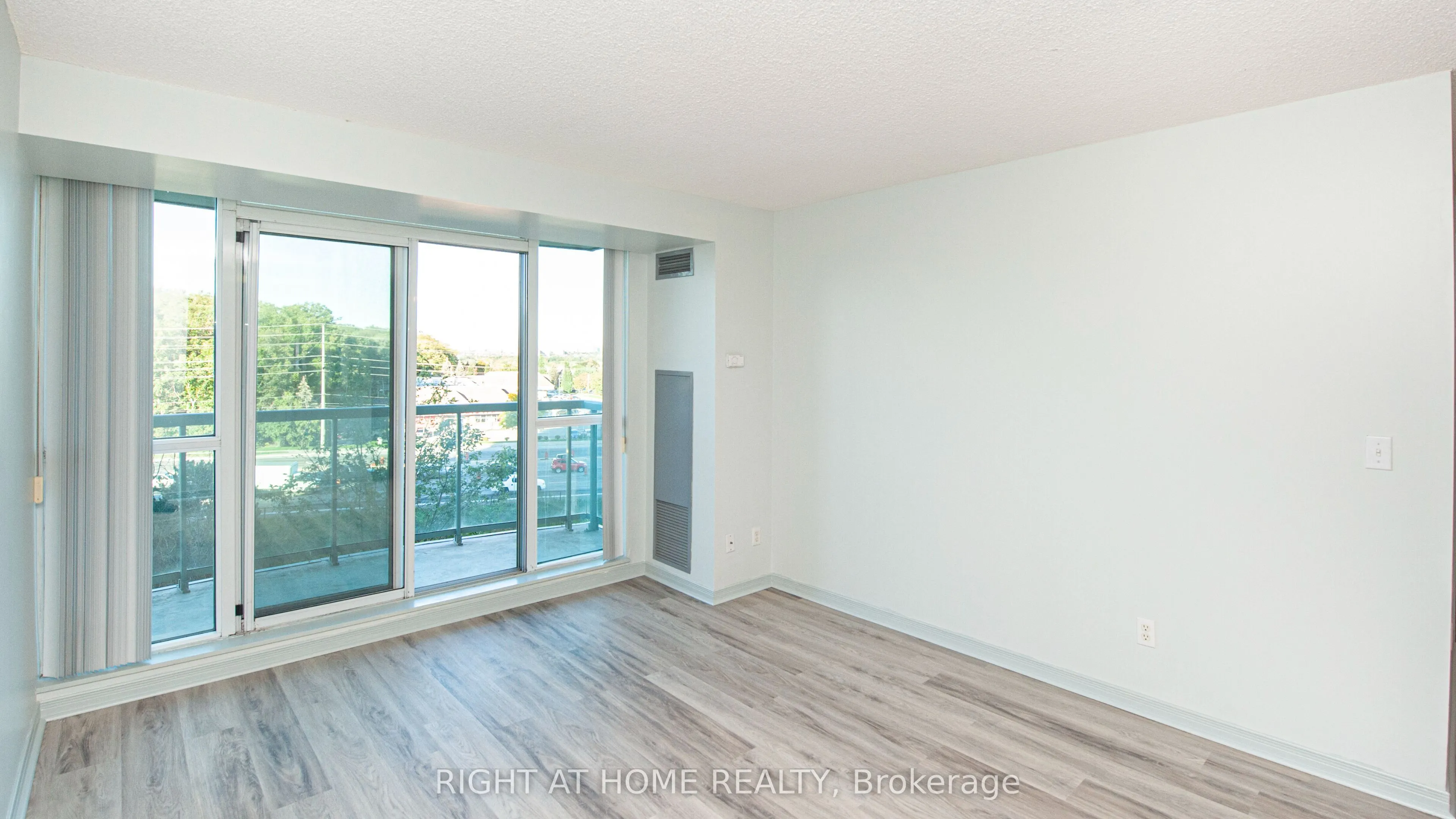 2545 Erin Centre Boulevard, #501