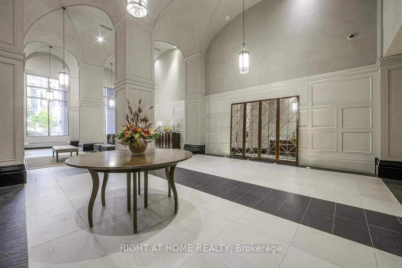 388 Prince Of Wales Drive, #1809