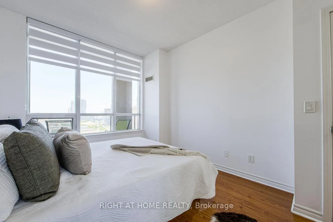 388 Prince Of Wales Drive, #1809