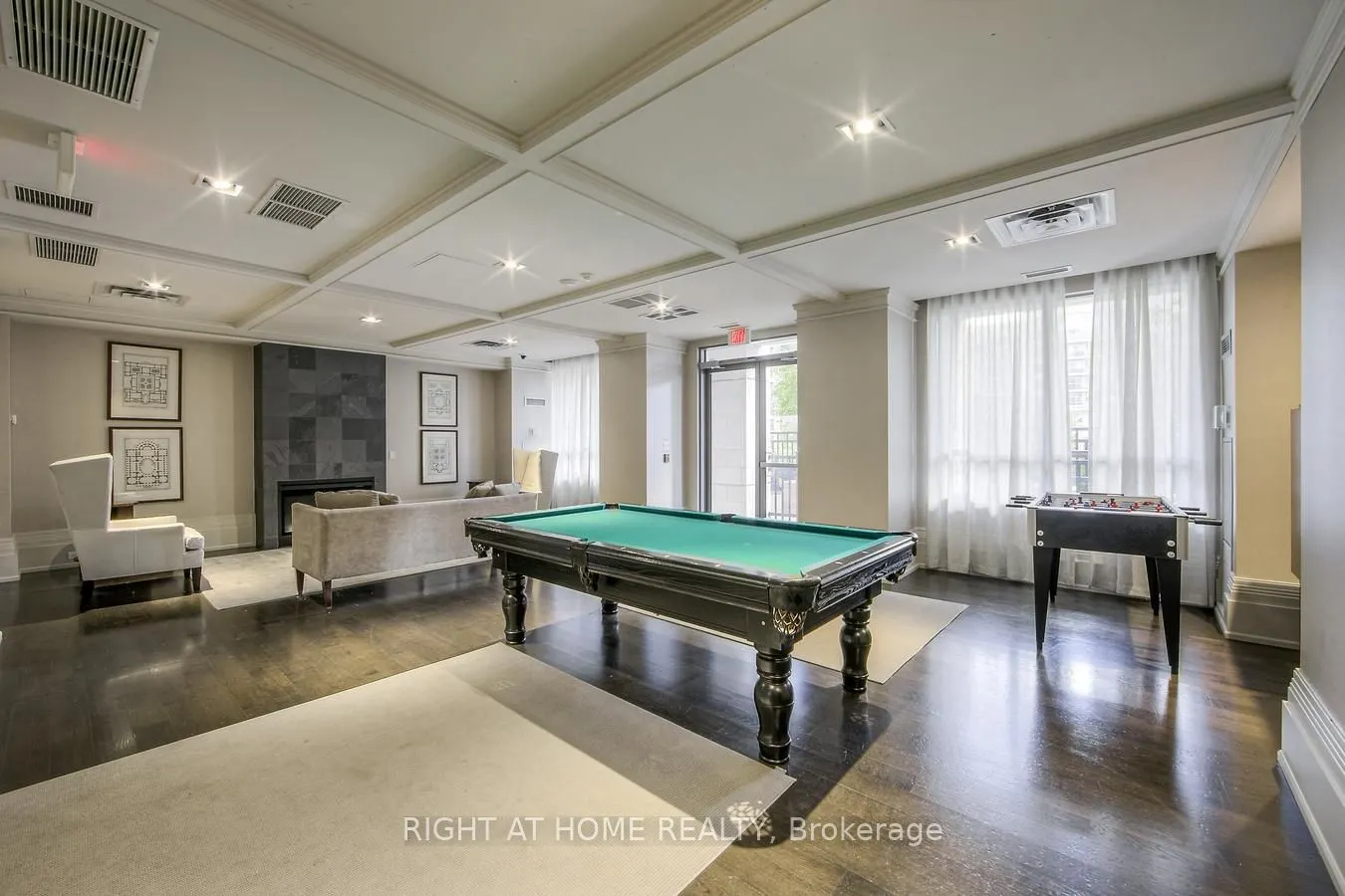 388 Prince Of Wales Drive, #1809