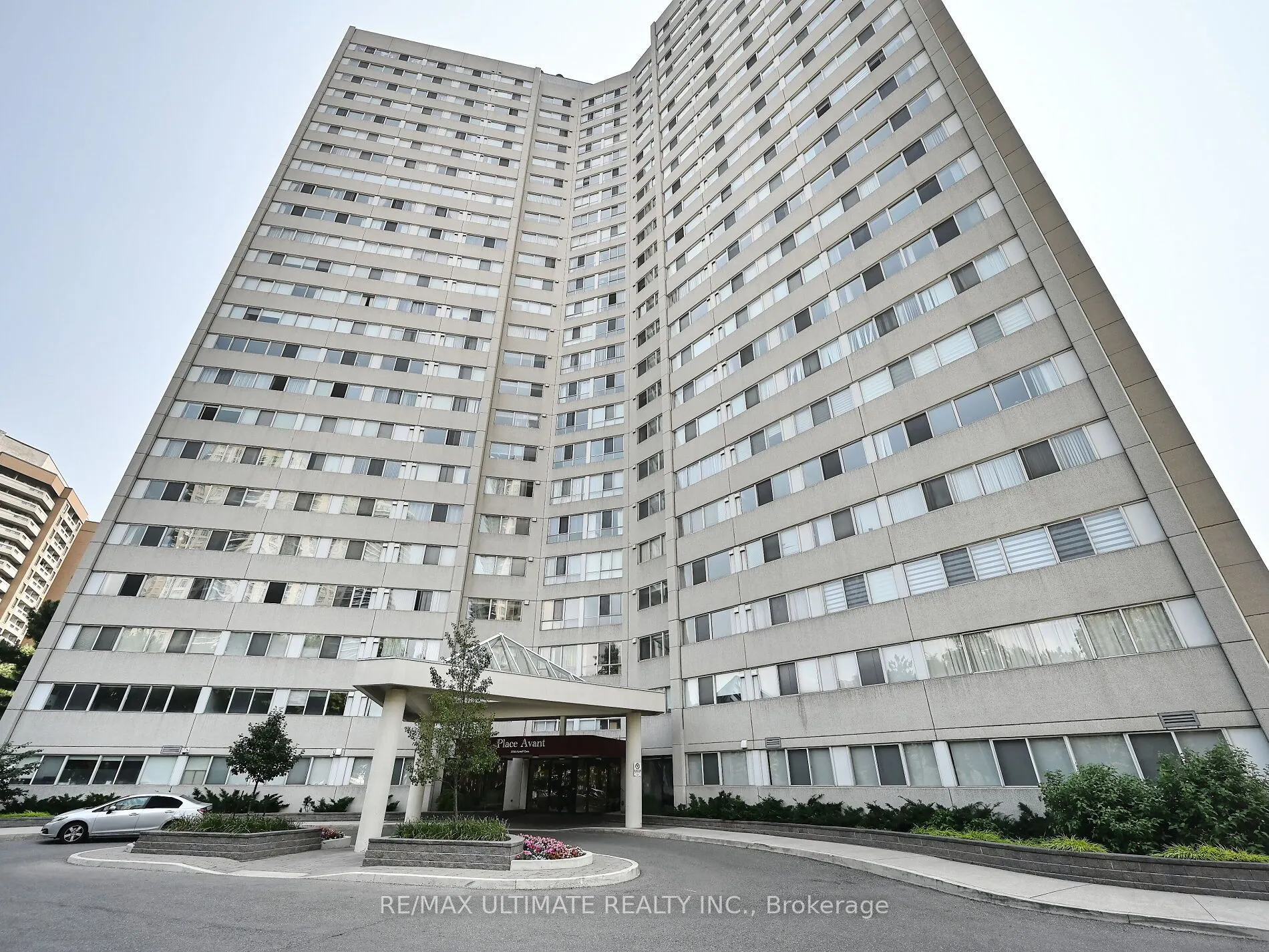 3700 Kaneff Crescent, #2101