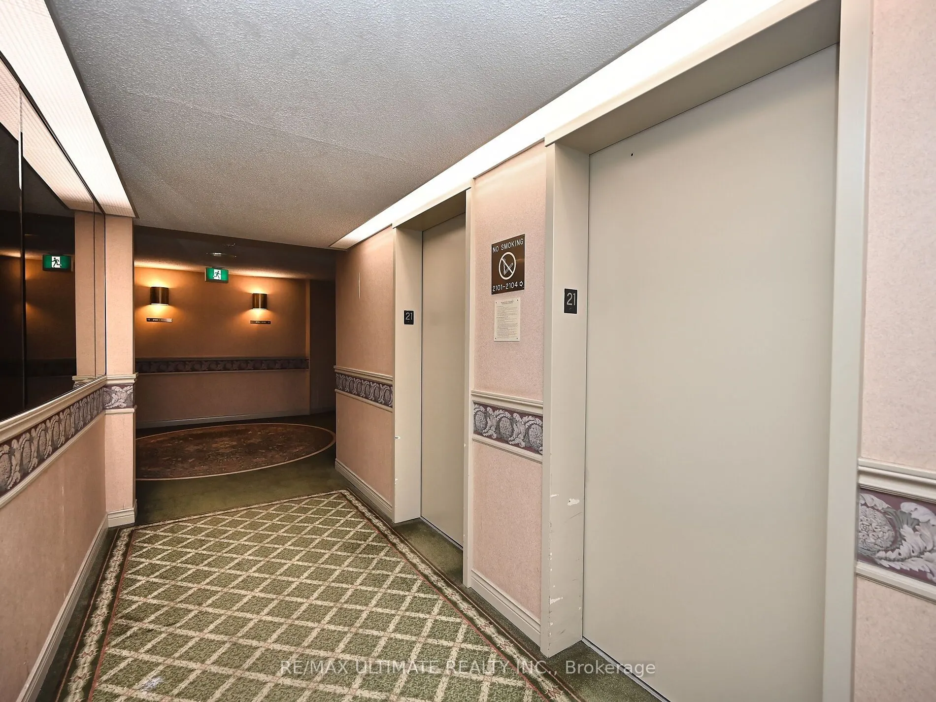 3700 Kaneff Crescent, #2101