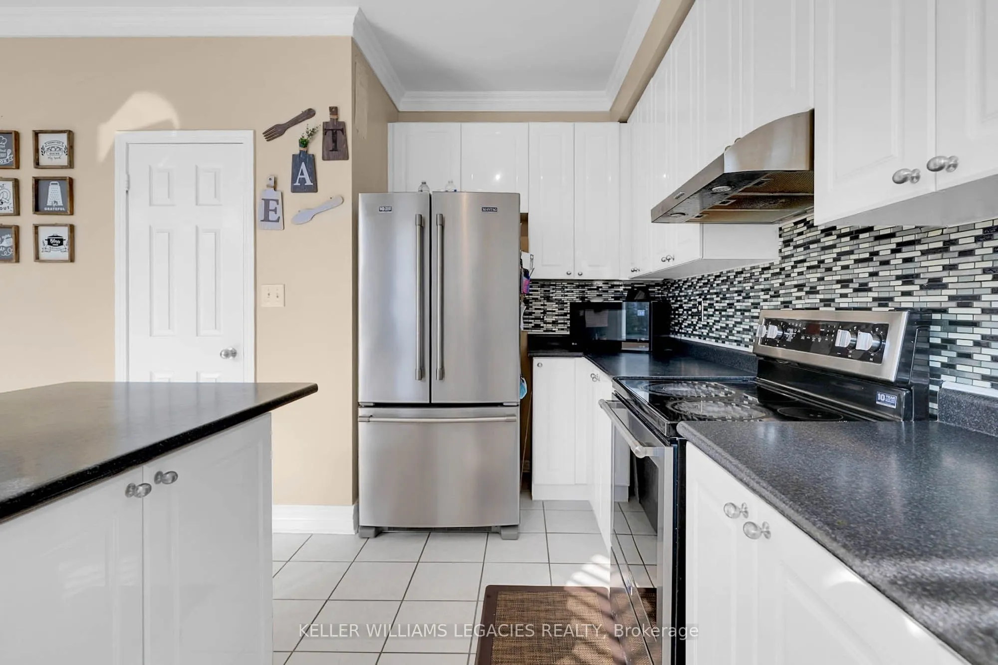 1650 Dempsey Crescent