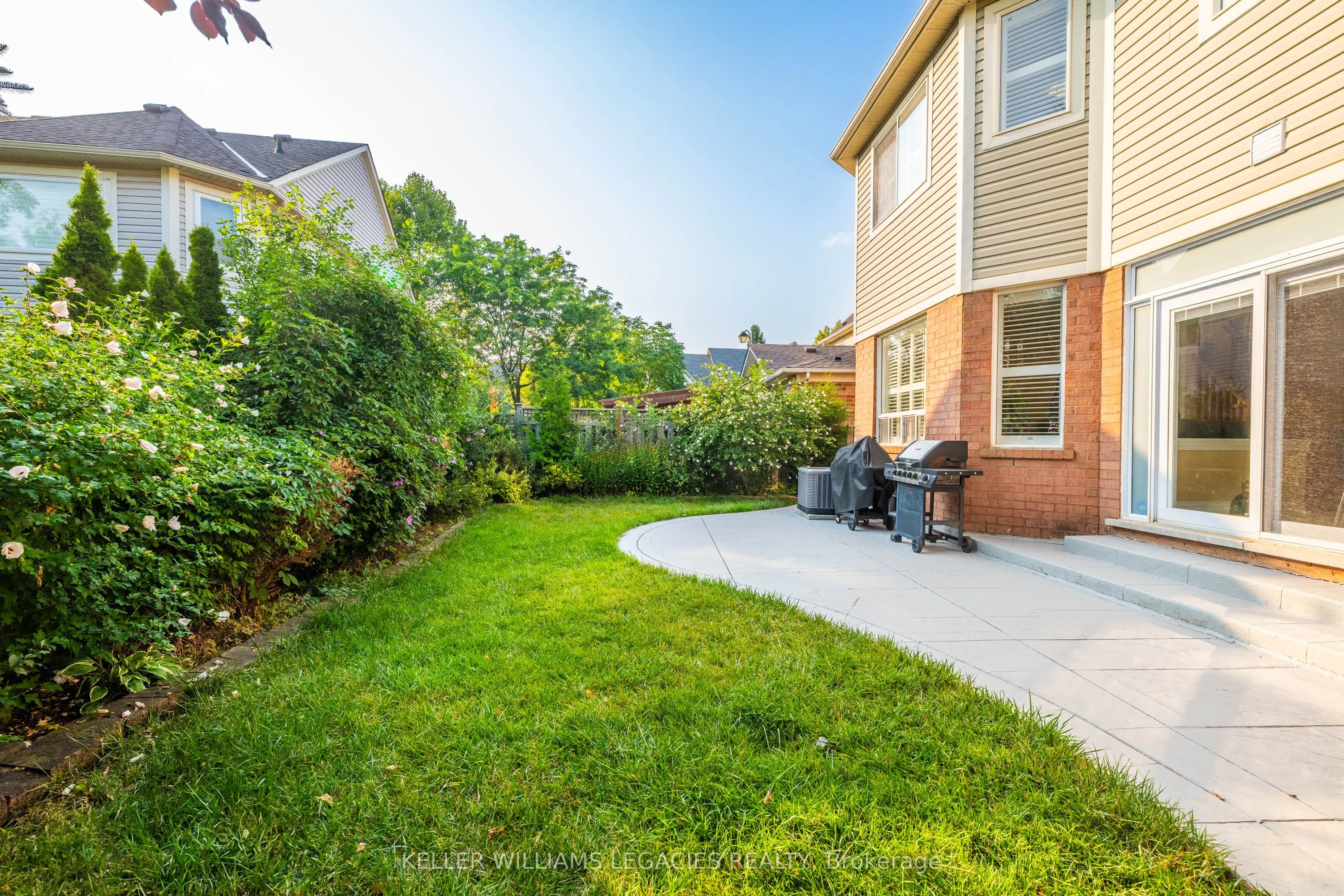 1650 Dempsey Crescent