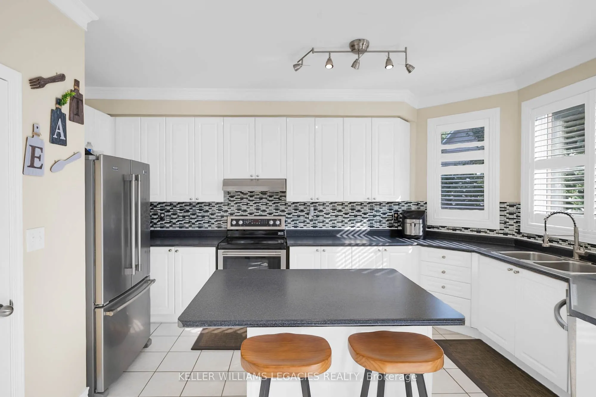 1650 Dempsey Crescent