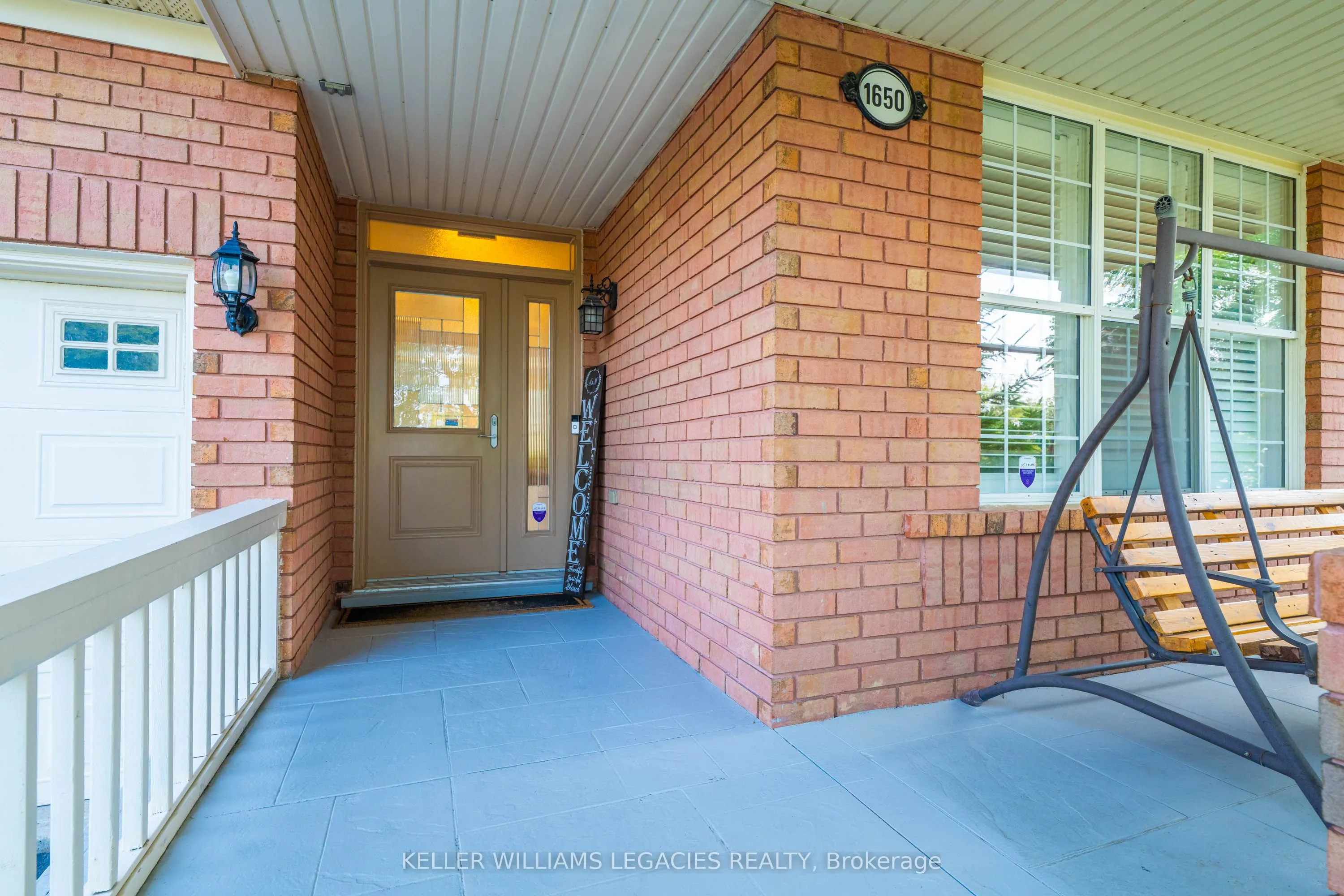 1650 Dempsey Crescent