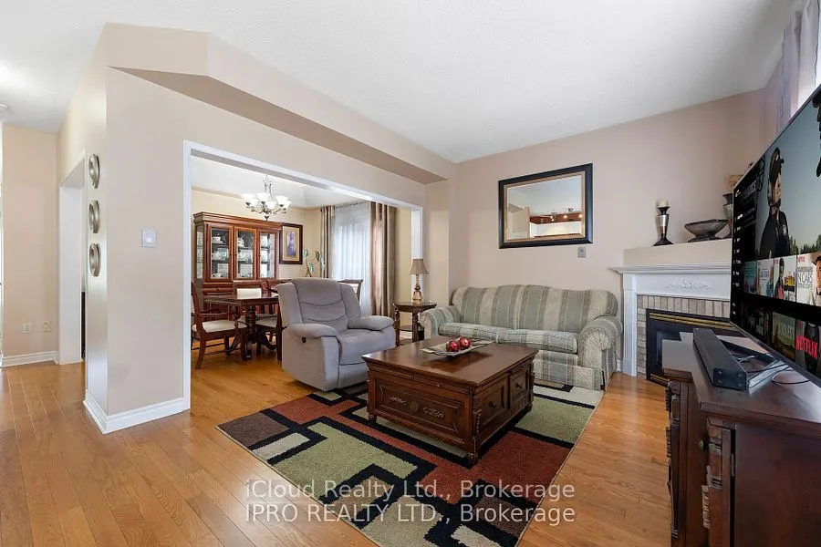 4 Ash Court