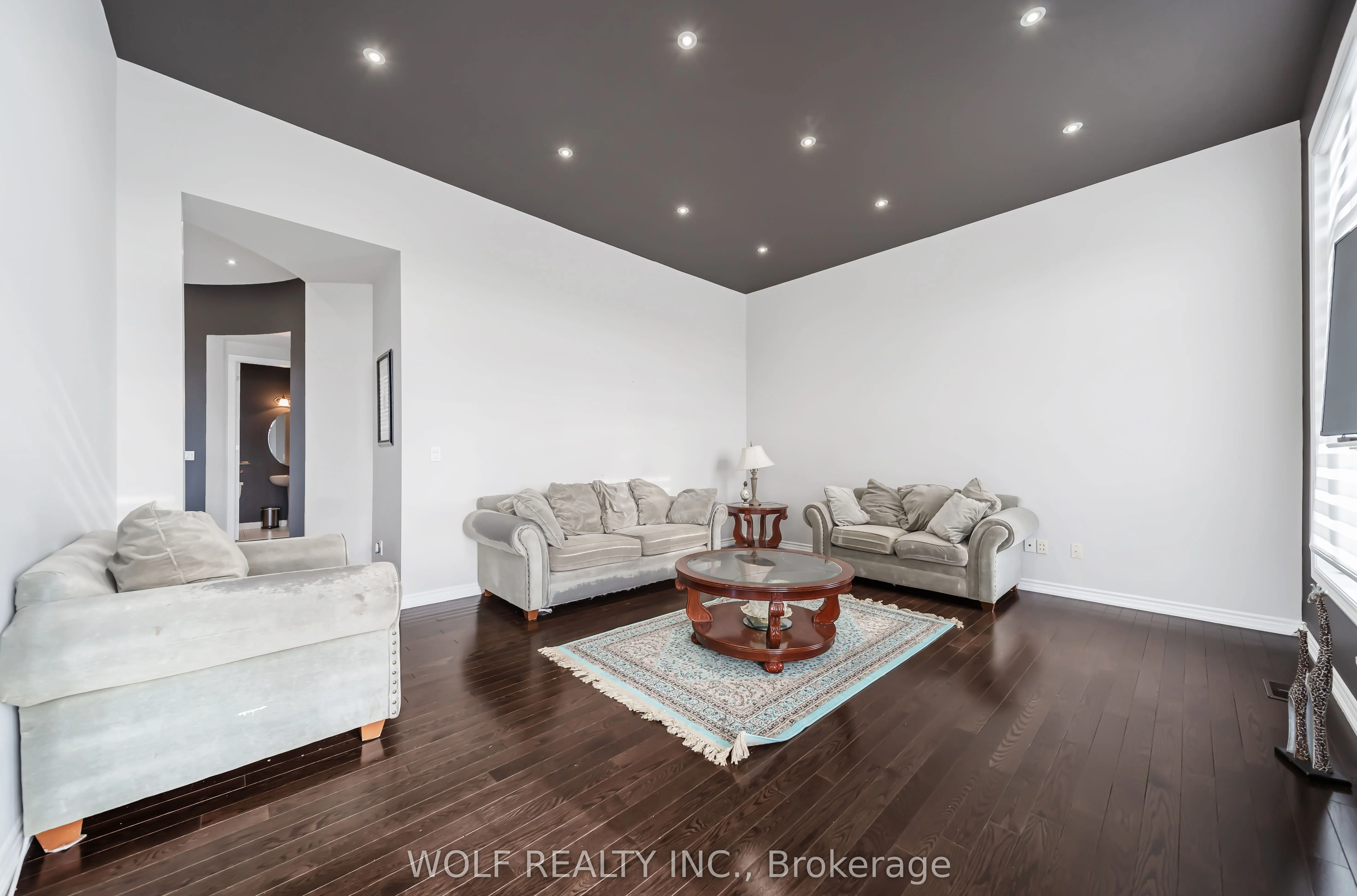 98 Coastline Drive