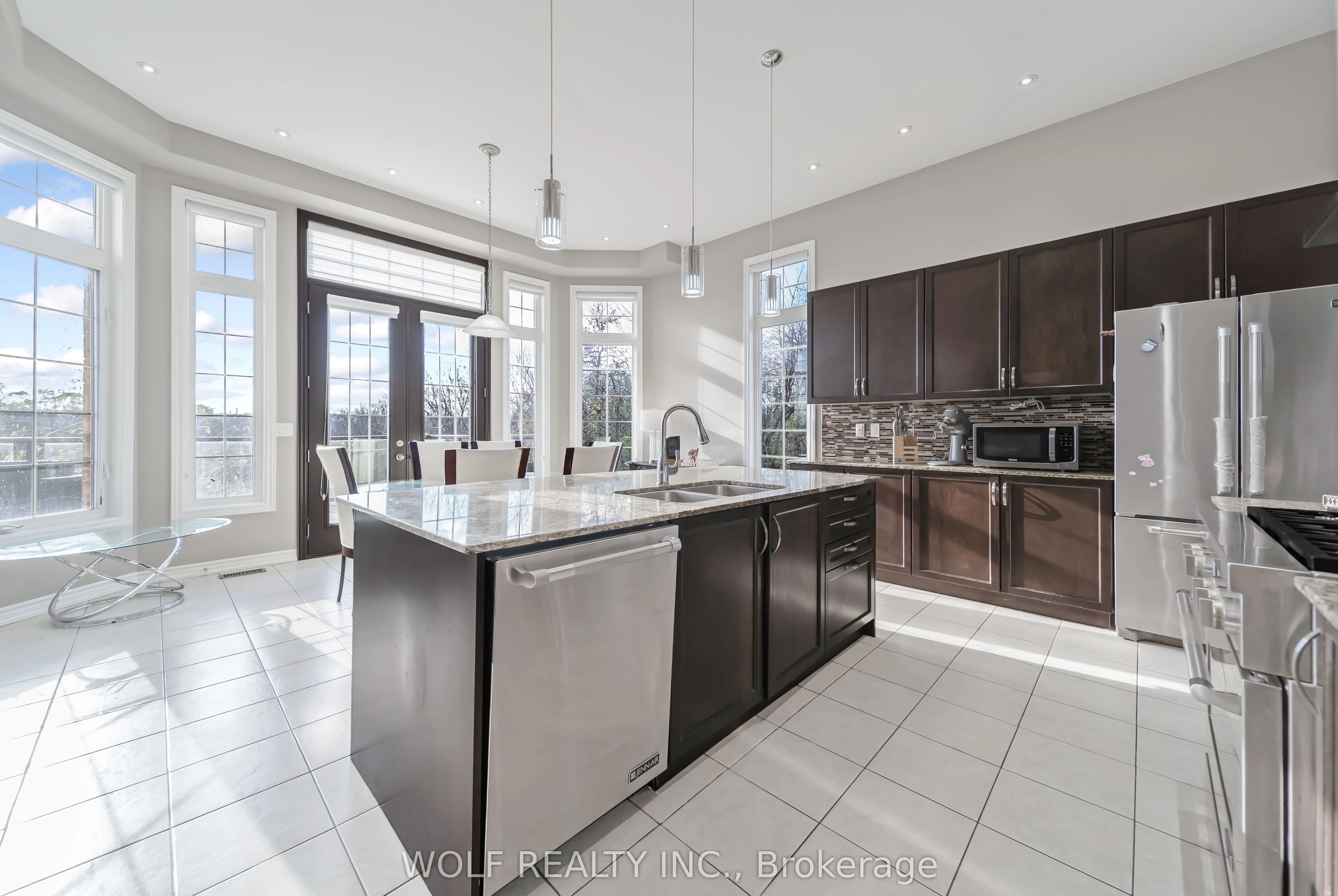 98 Coastline Drive