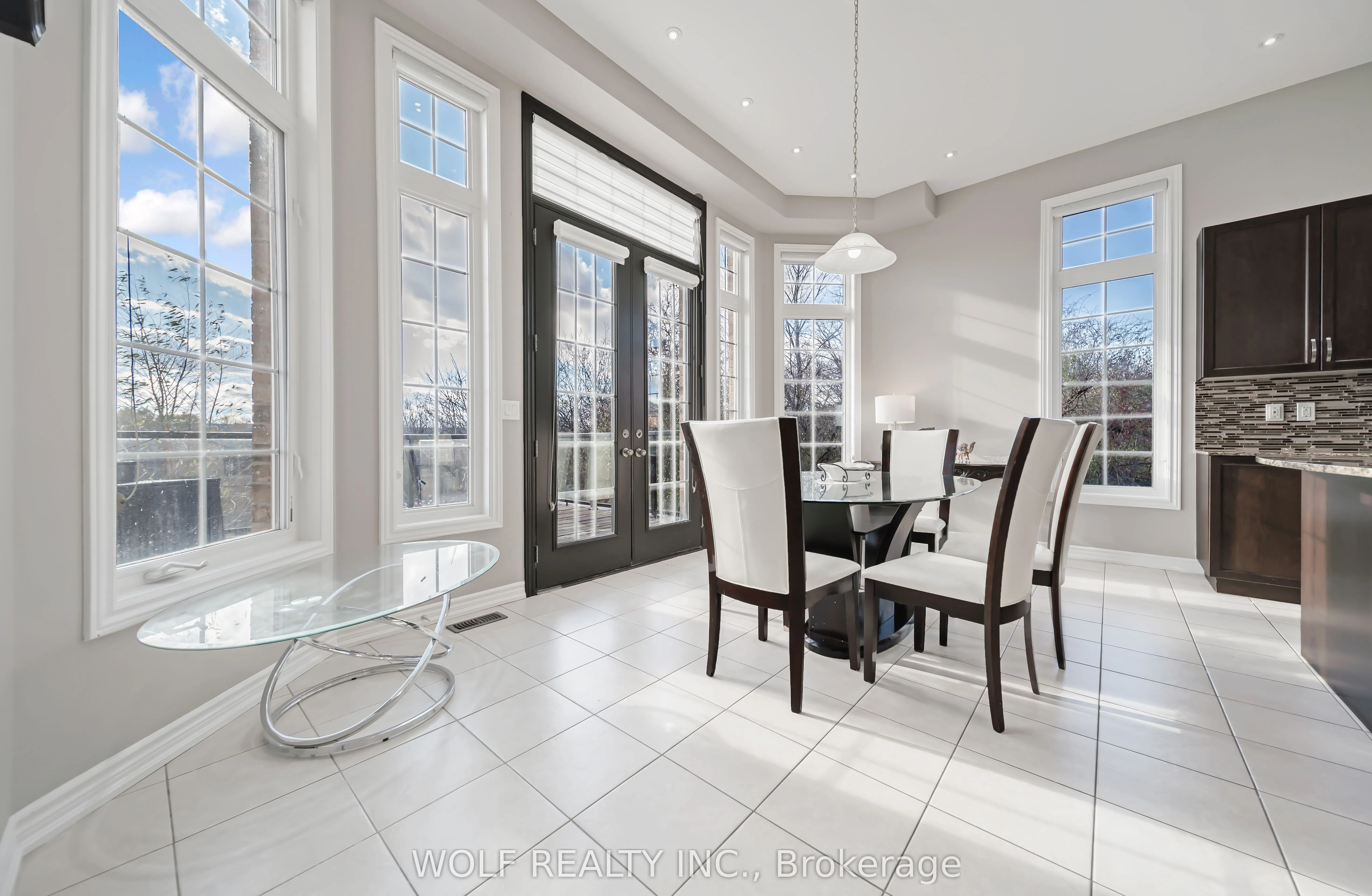 98 Coastline Drive