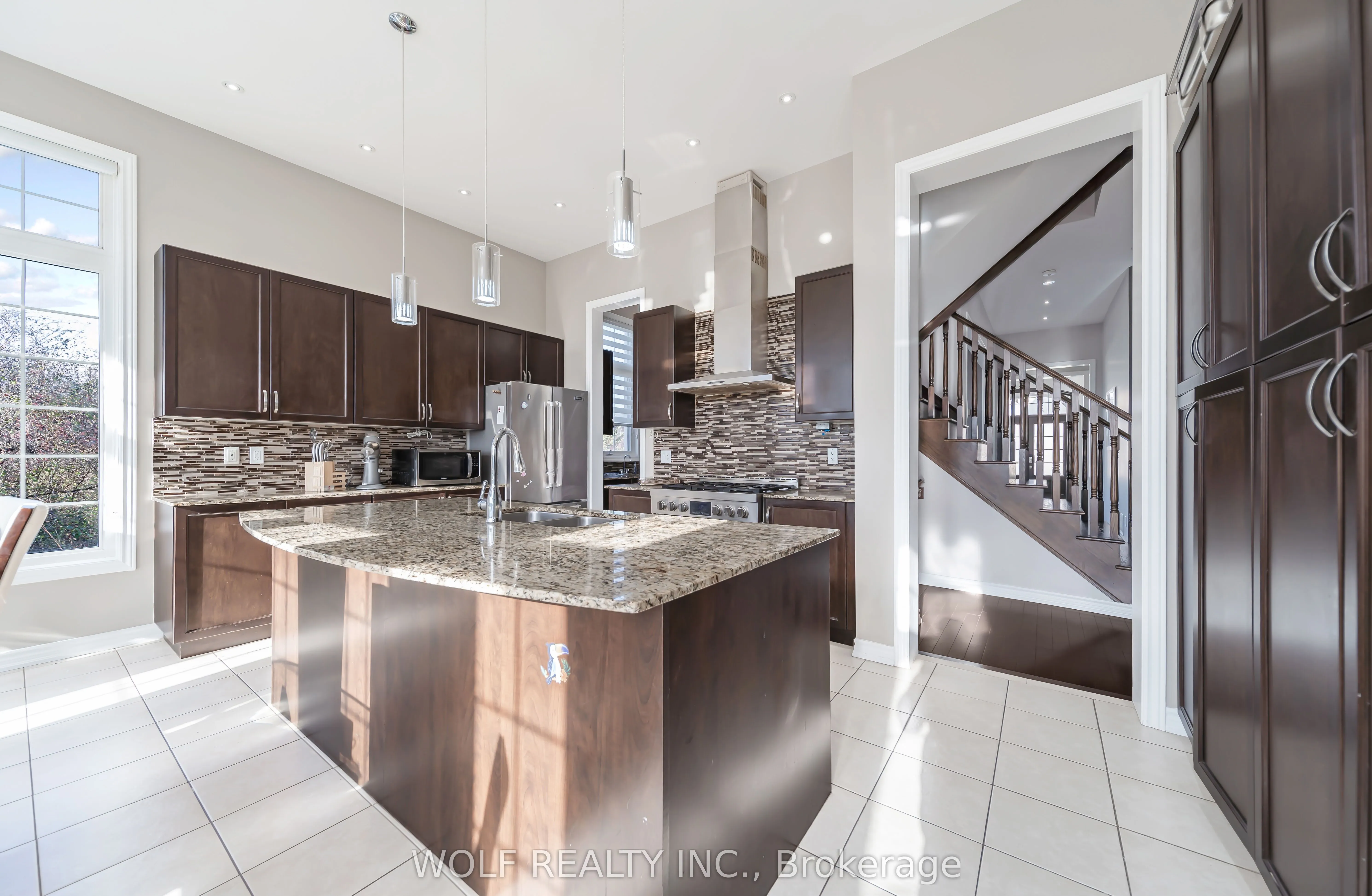 98 Coastline Drive