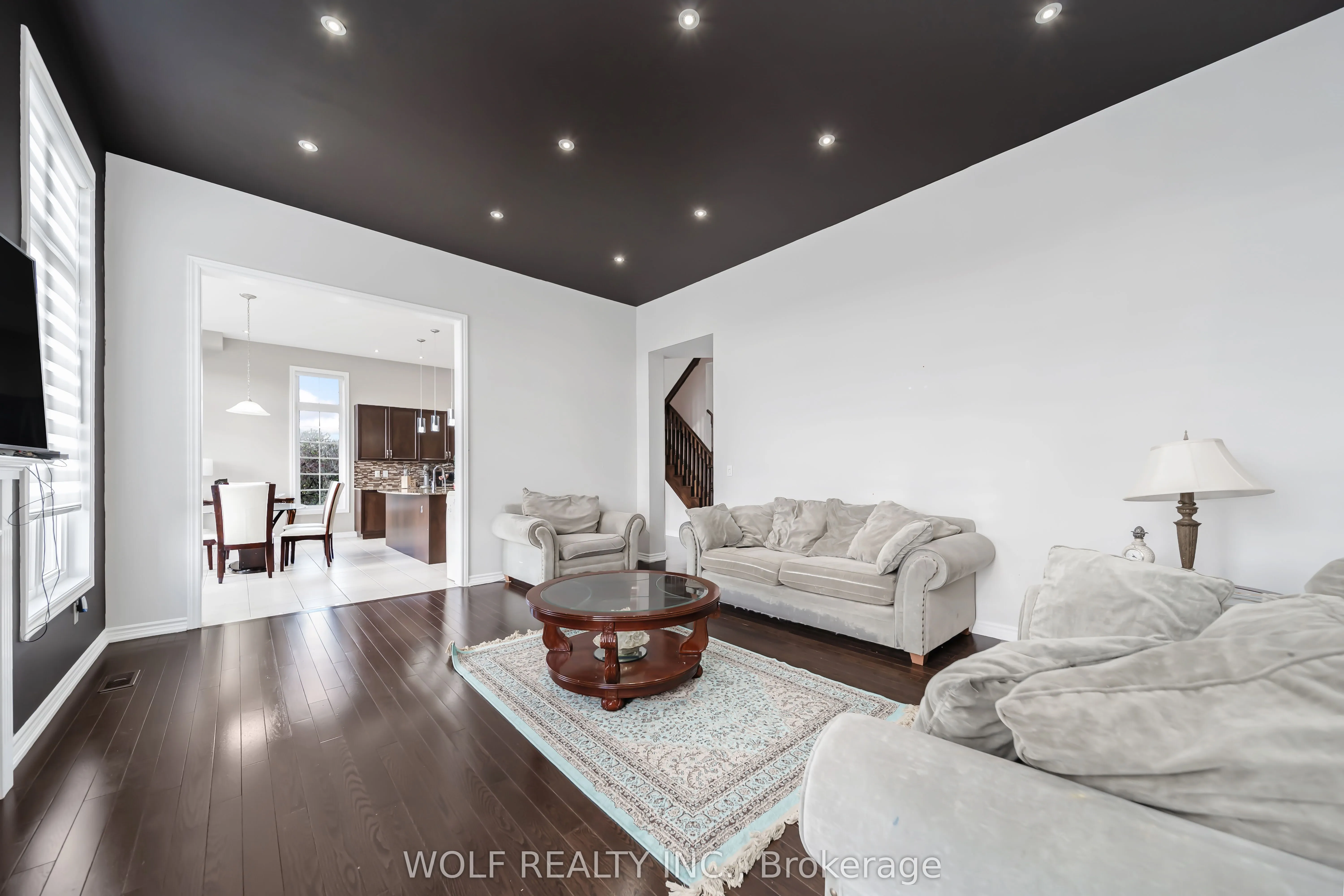 98 Coastline Drive