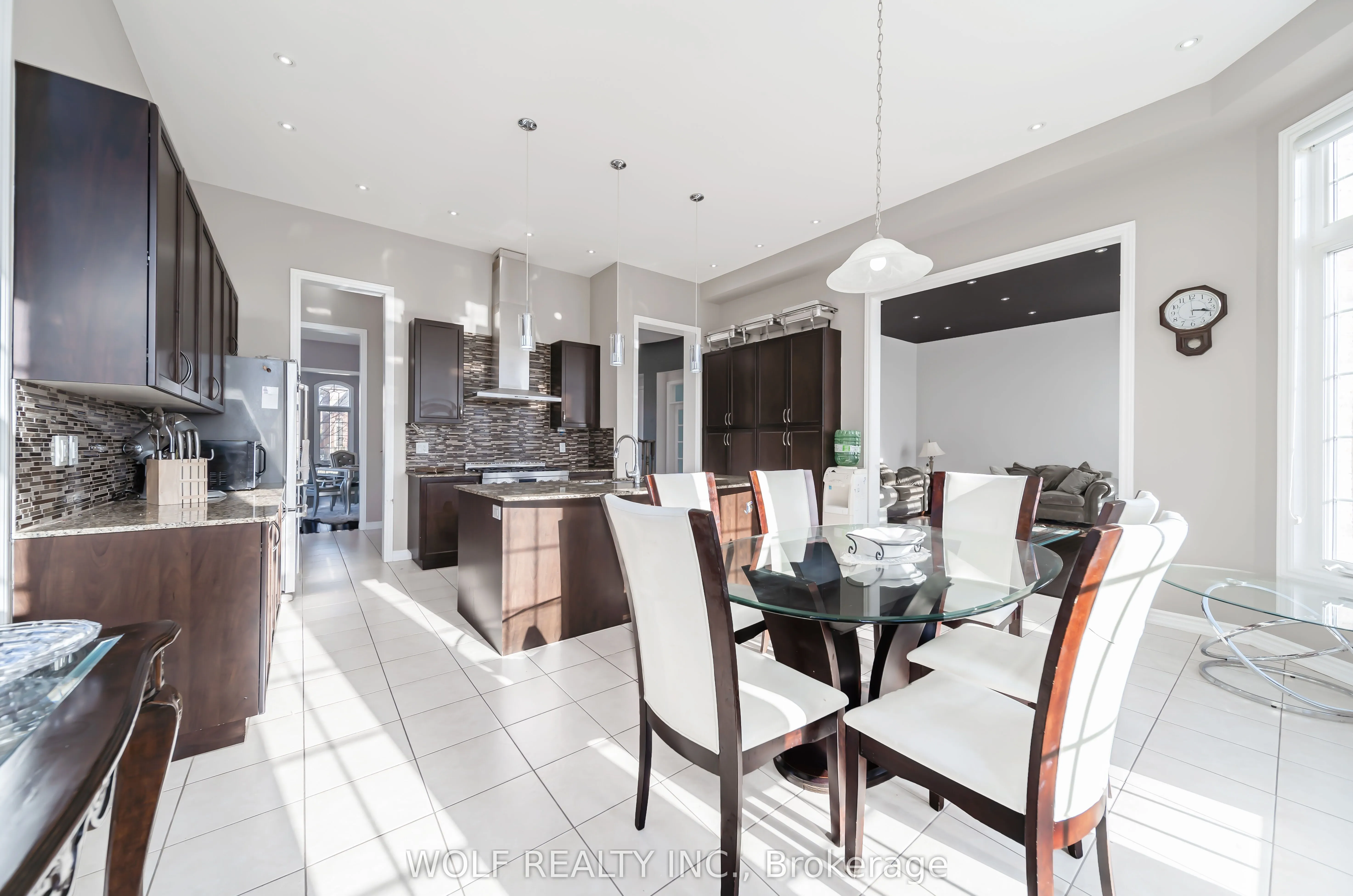 98 Coastline Drive
