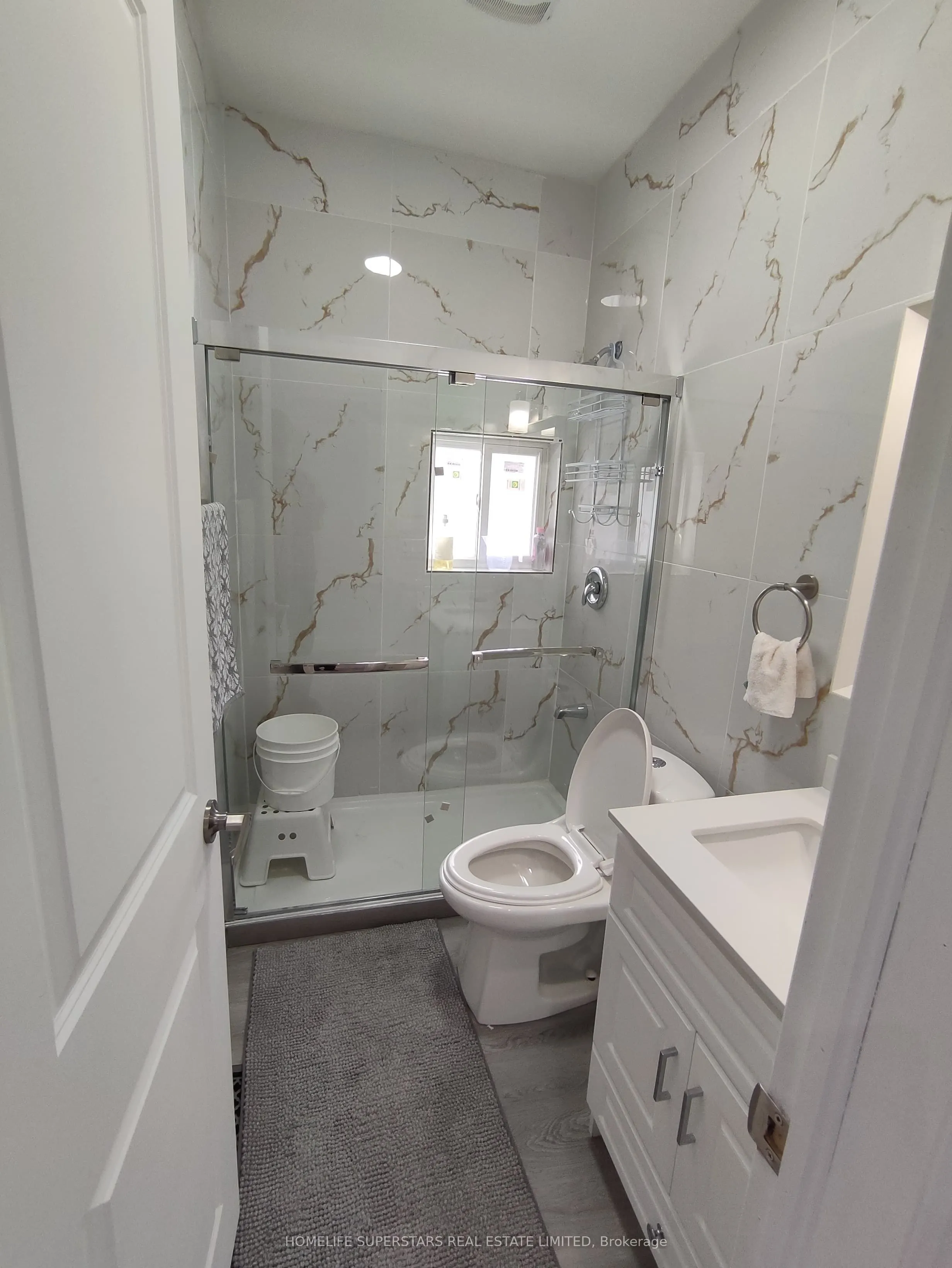 28 Estateview Circle, #Garden Suit