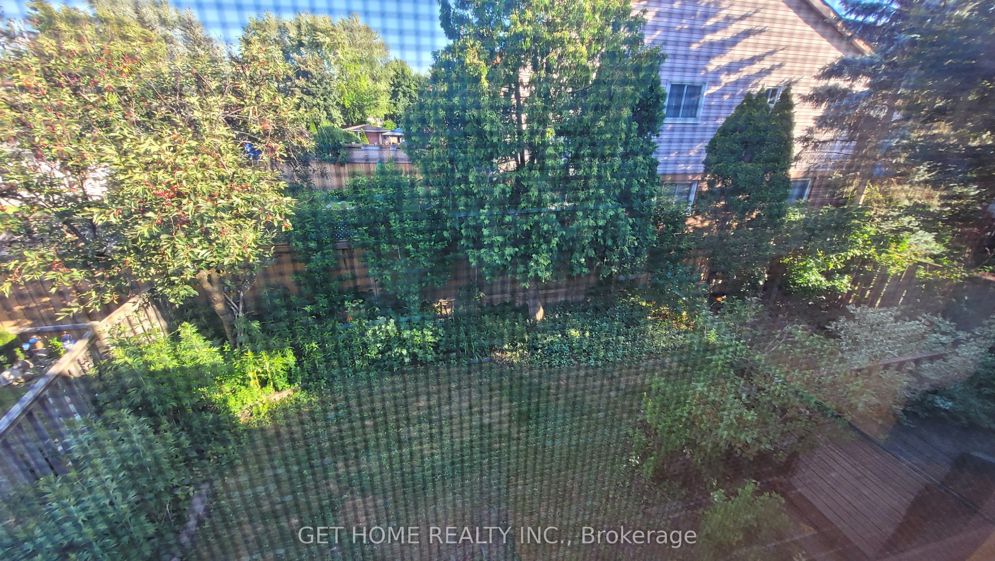 32 Torrance Woods
