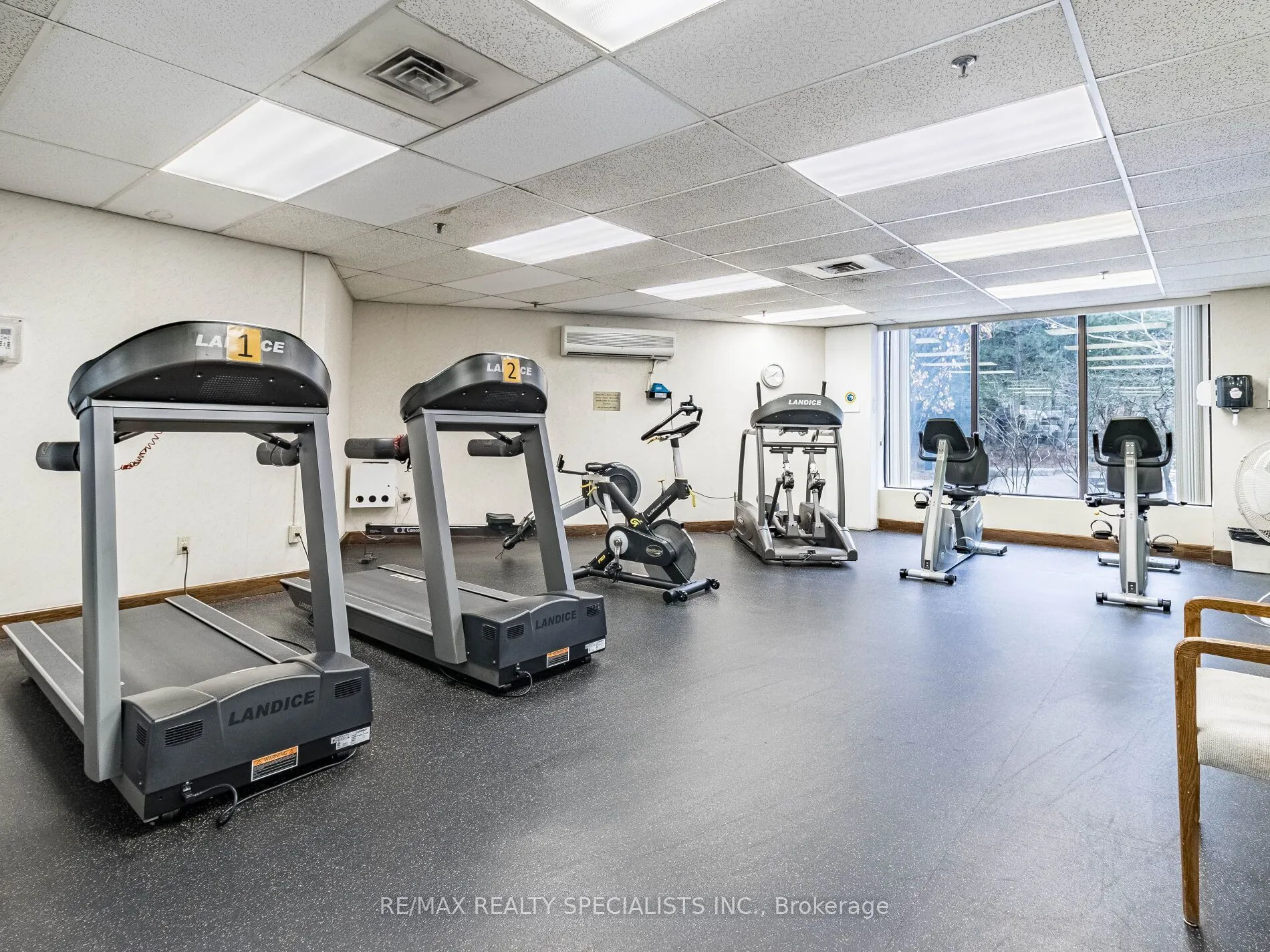 22 Hanover Road, #210
