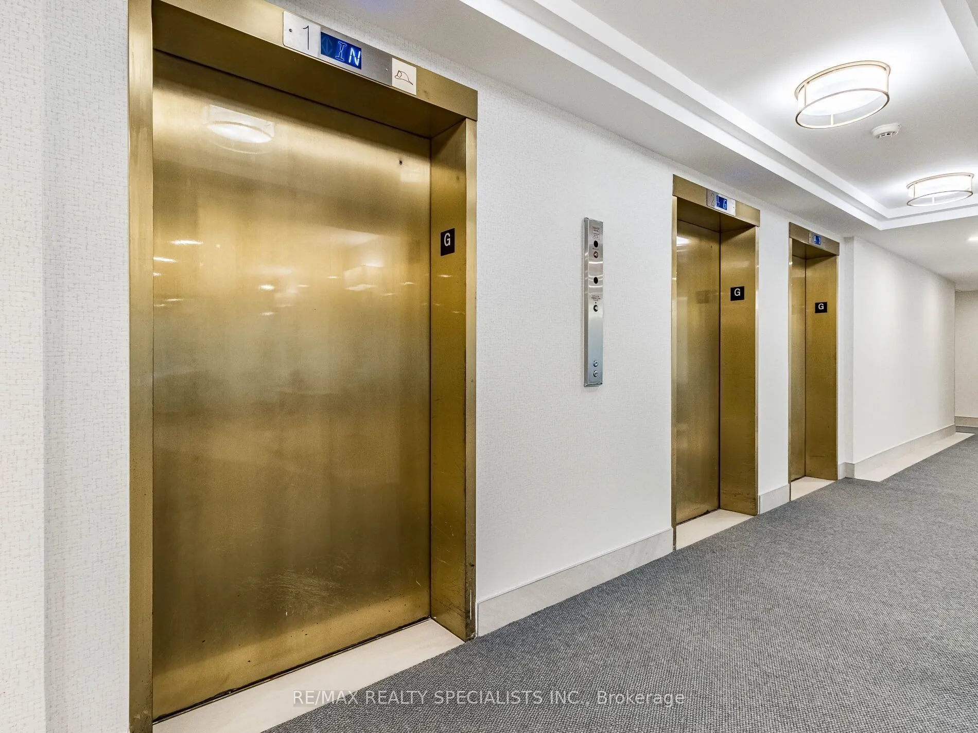 22 Hanover Road, #210