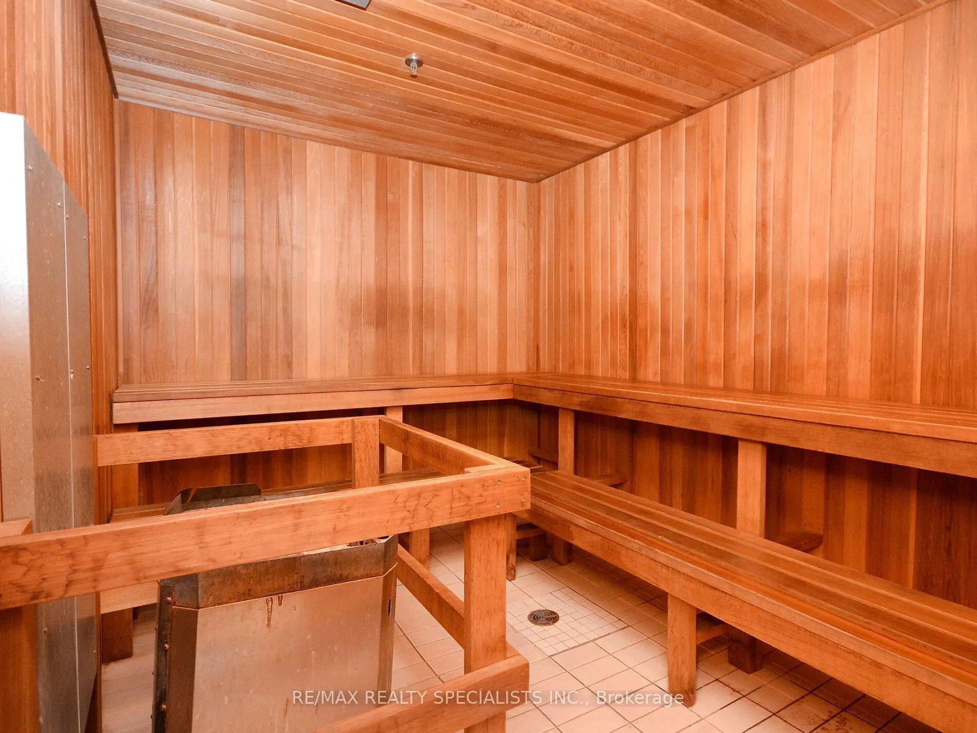 22 Hanover Road, #210