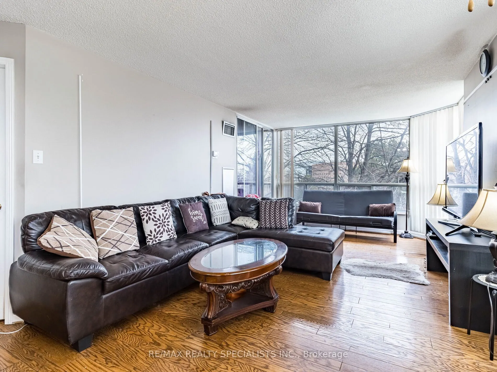 22 Hanover Road, #210