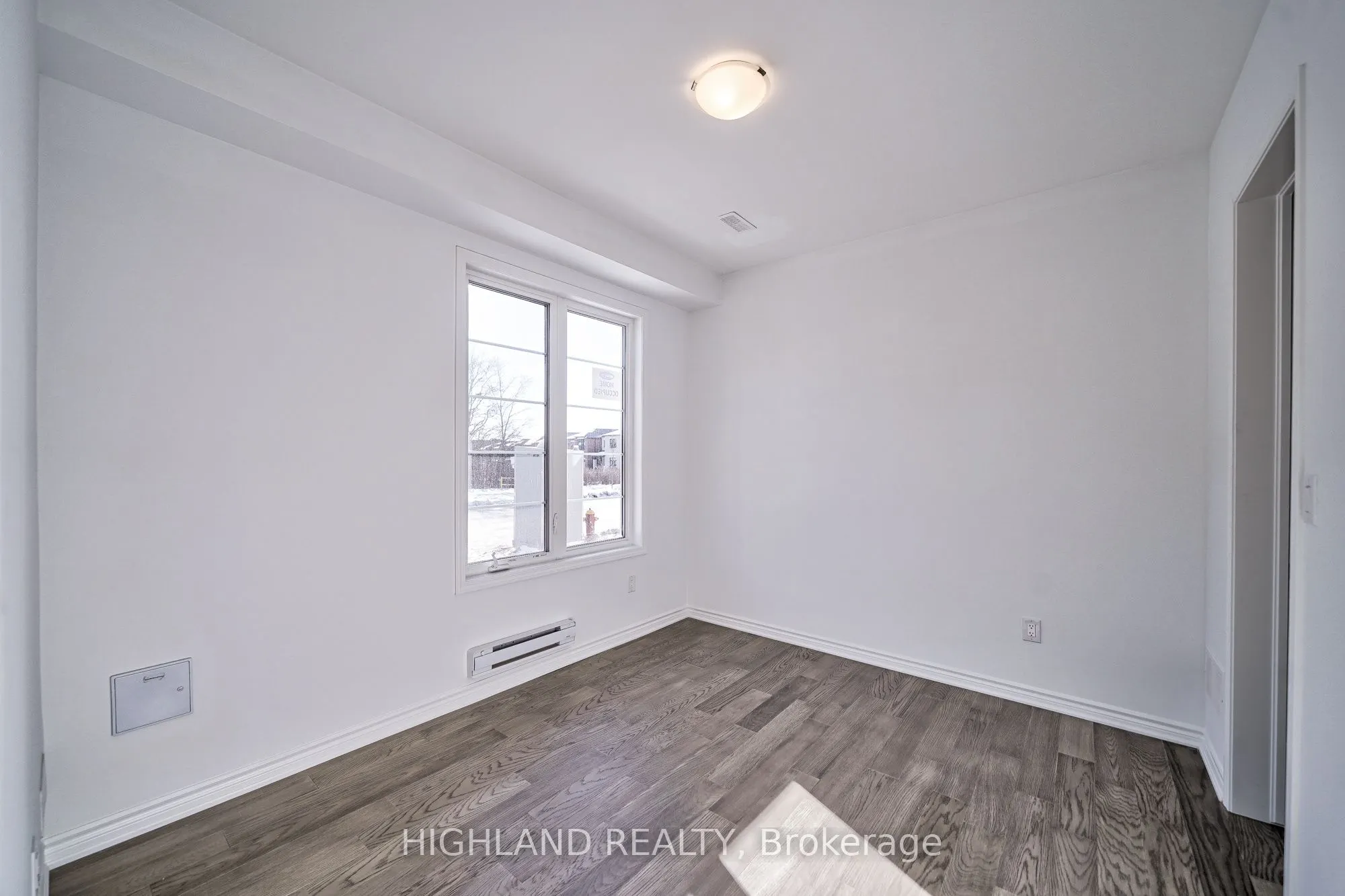 155 Settlers Road E