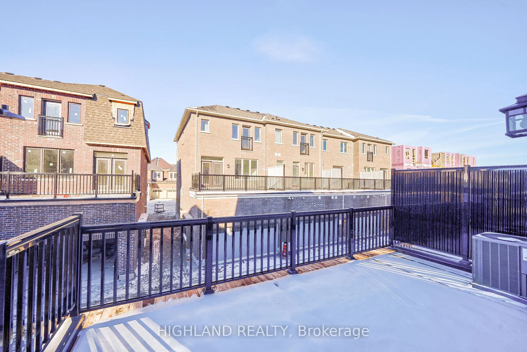 155 Settlers Road E