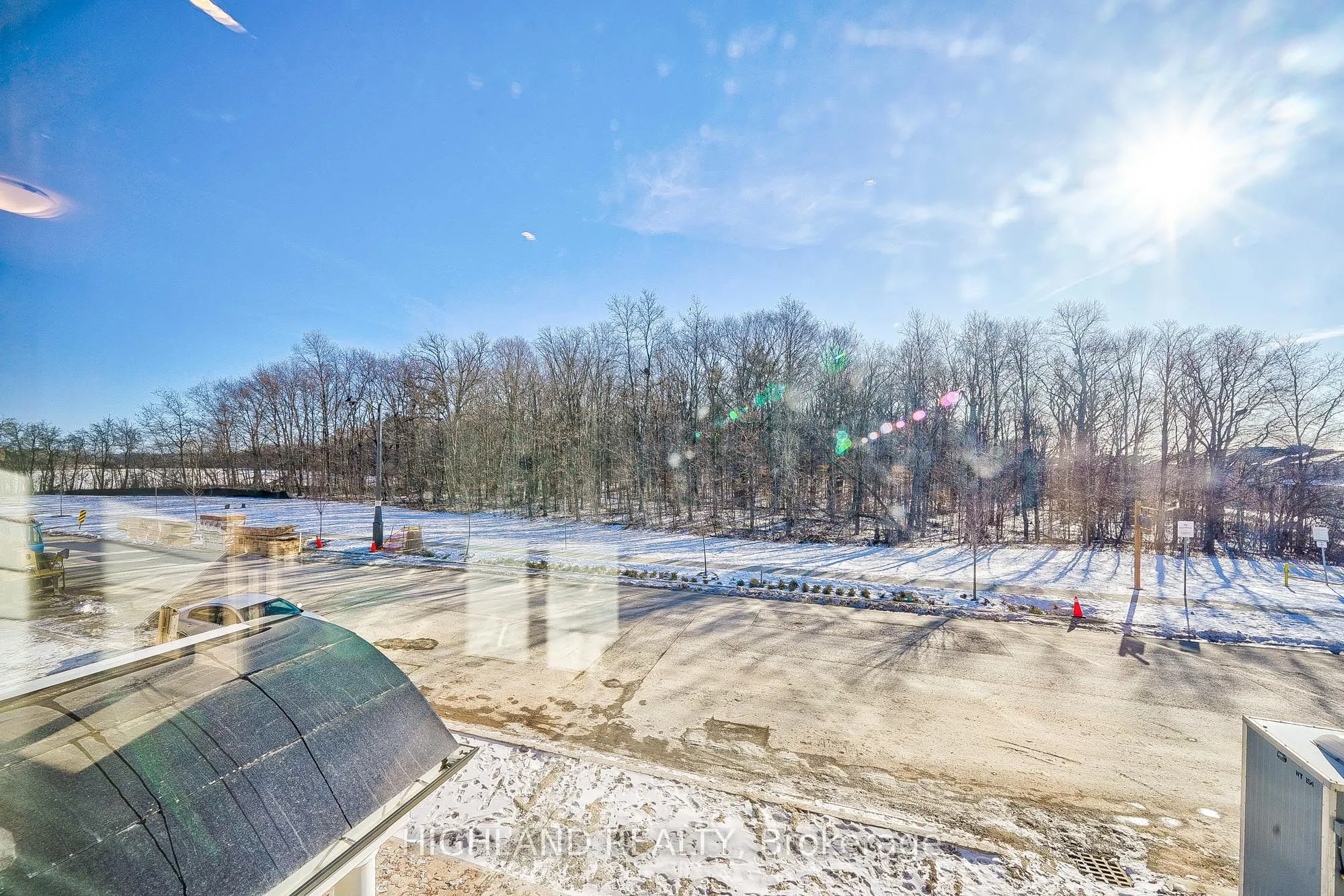 155 Settlers Road E