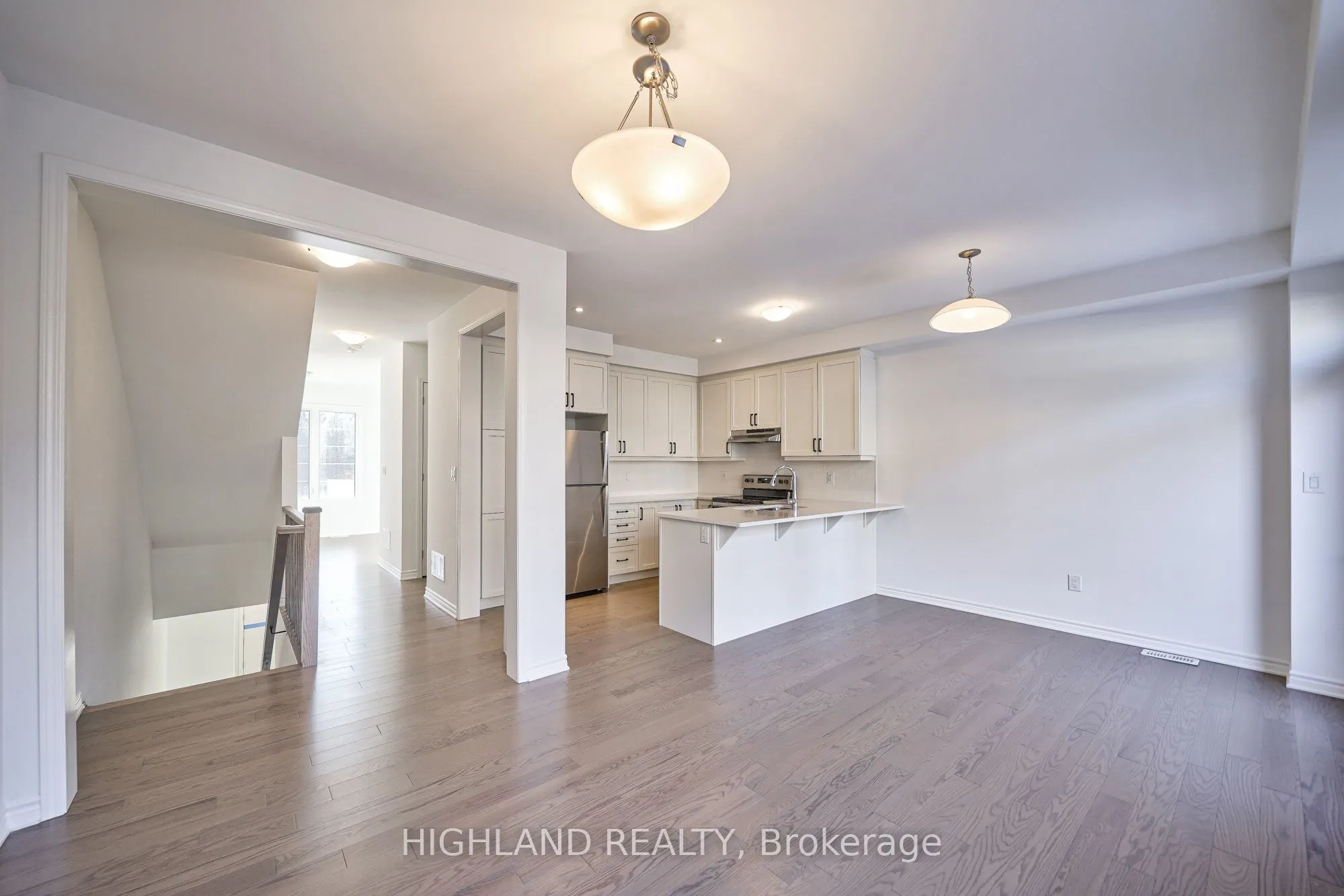 155 Settlers Road E