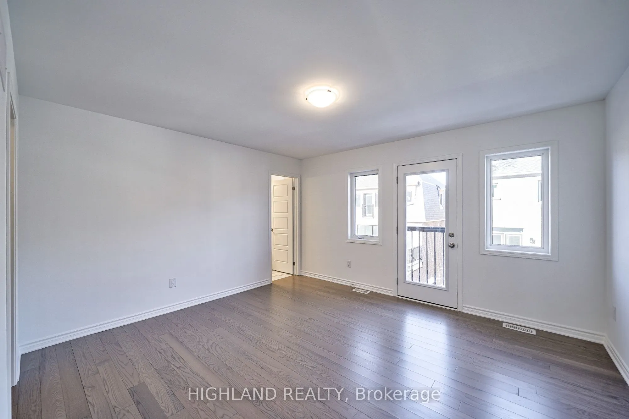 155 Settlers Road E