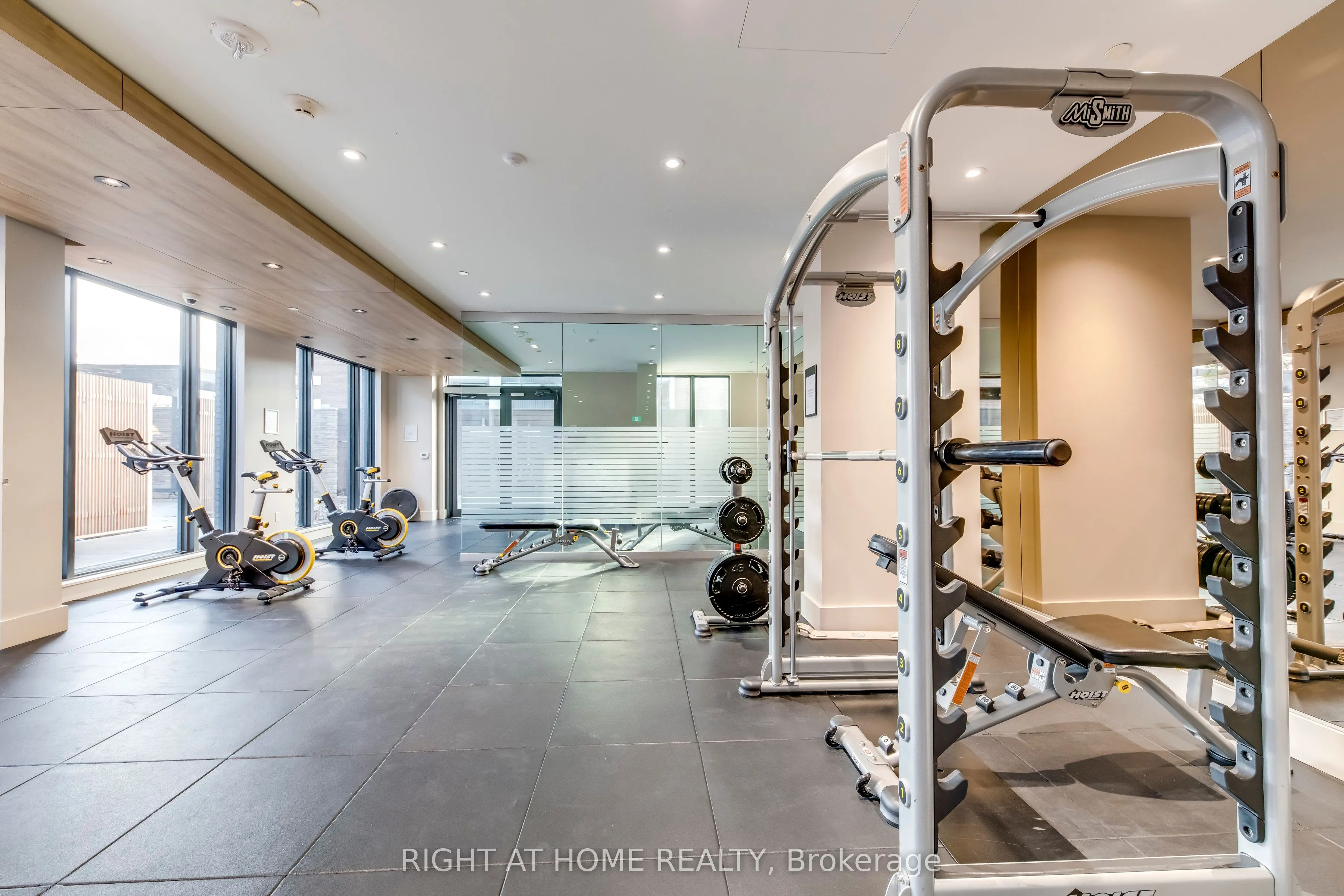 21 Park Street E, #620