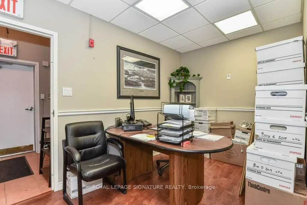 2086 Pine Street, #Main