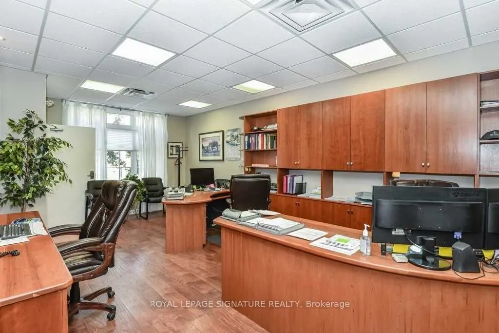 2086 Pine Street, #Main