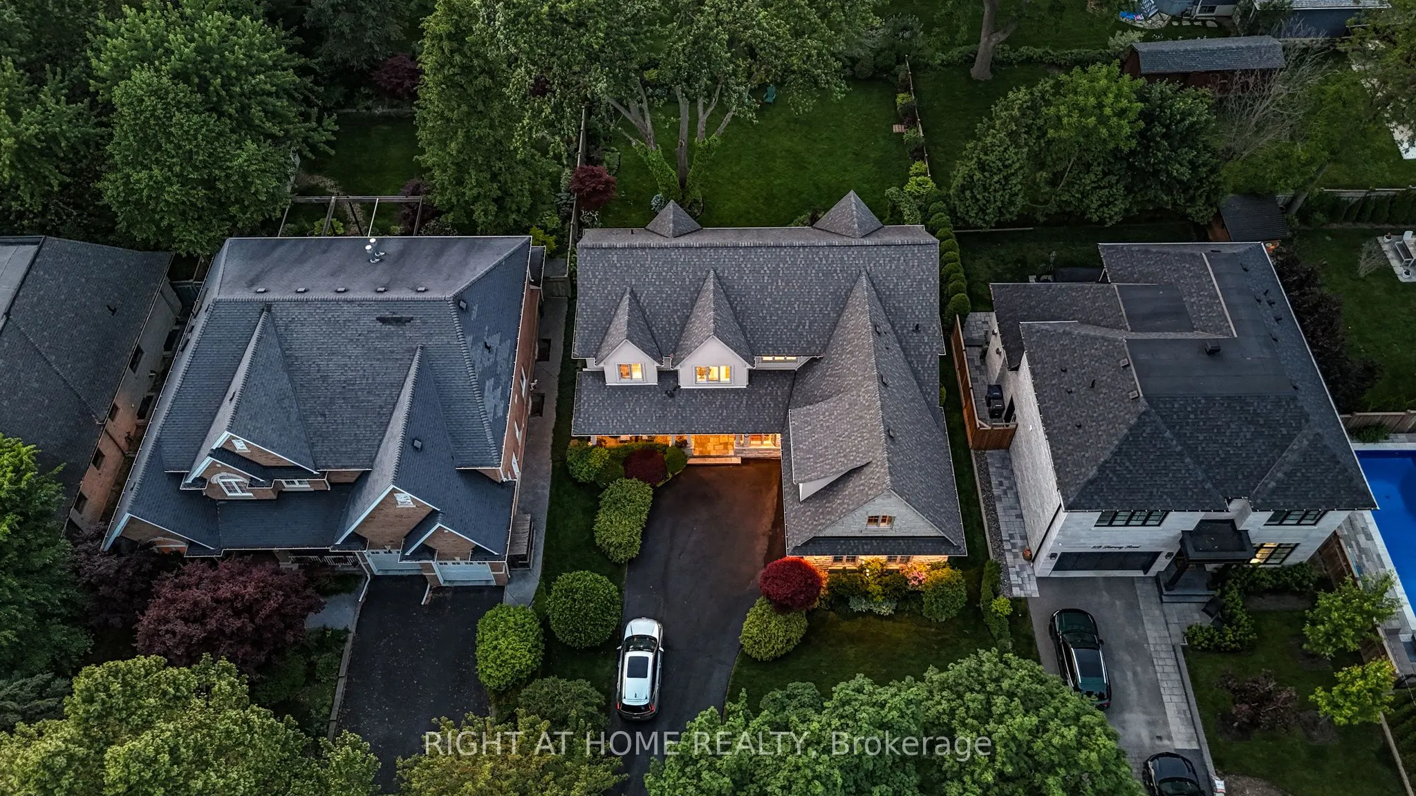 2 Fairway Road